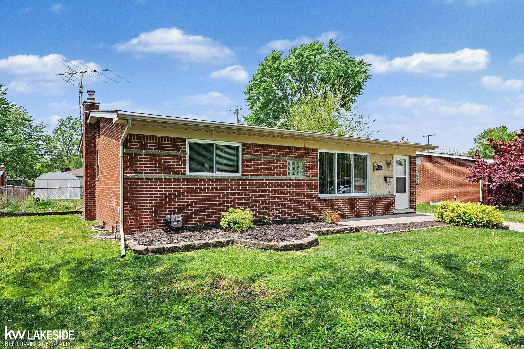 35619 Seville Street, Clinton Twp, MI 48035 — Photo 2
