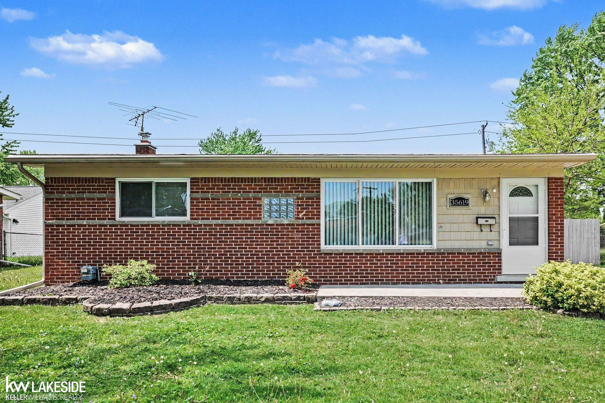 35619 Seville Street, Clinton Twp, MI 48035 — Photo 3