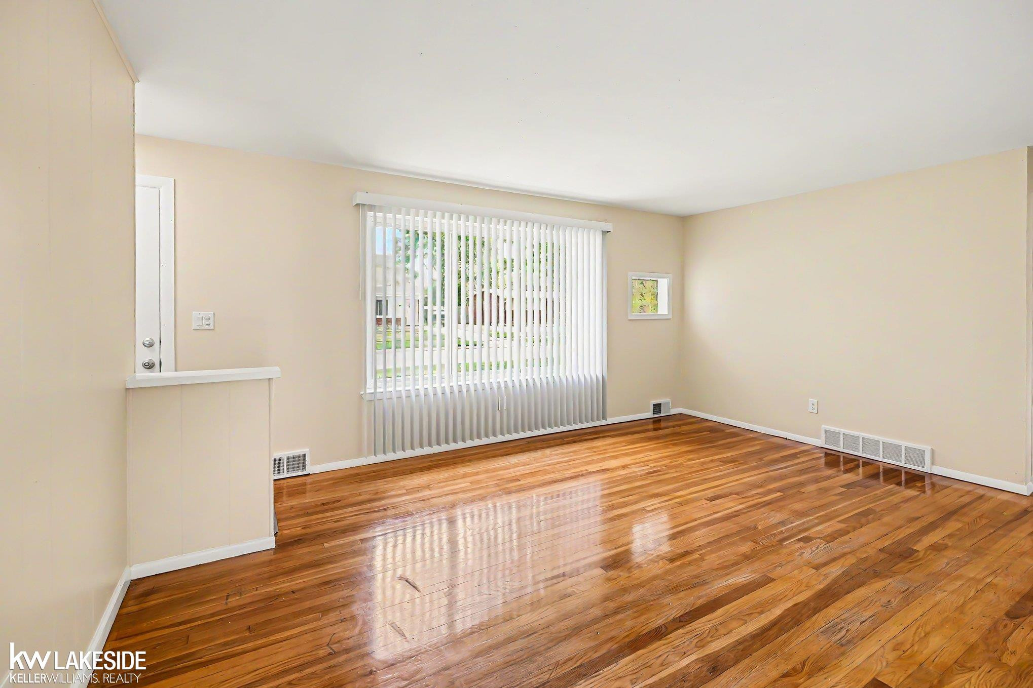 35619 Seville Street, Clinton Twp, MI 48035 — Photo 6