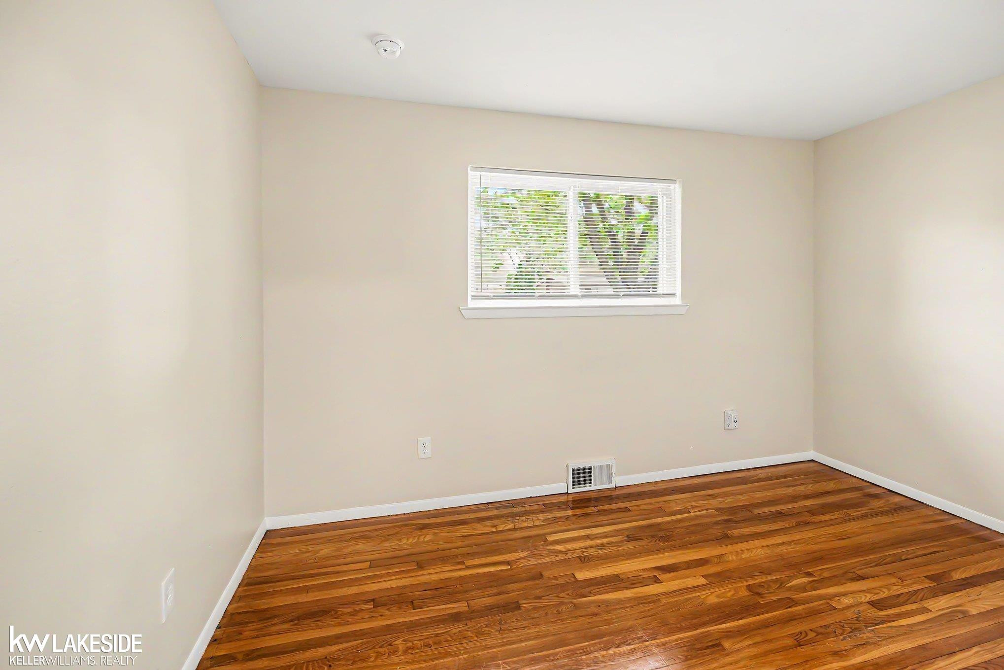 35619 Seville Street, Clinton Twp, MI 48035 — Photo 9