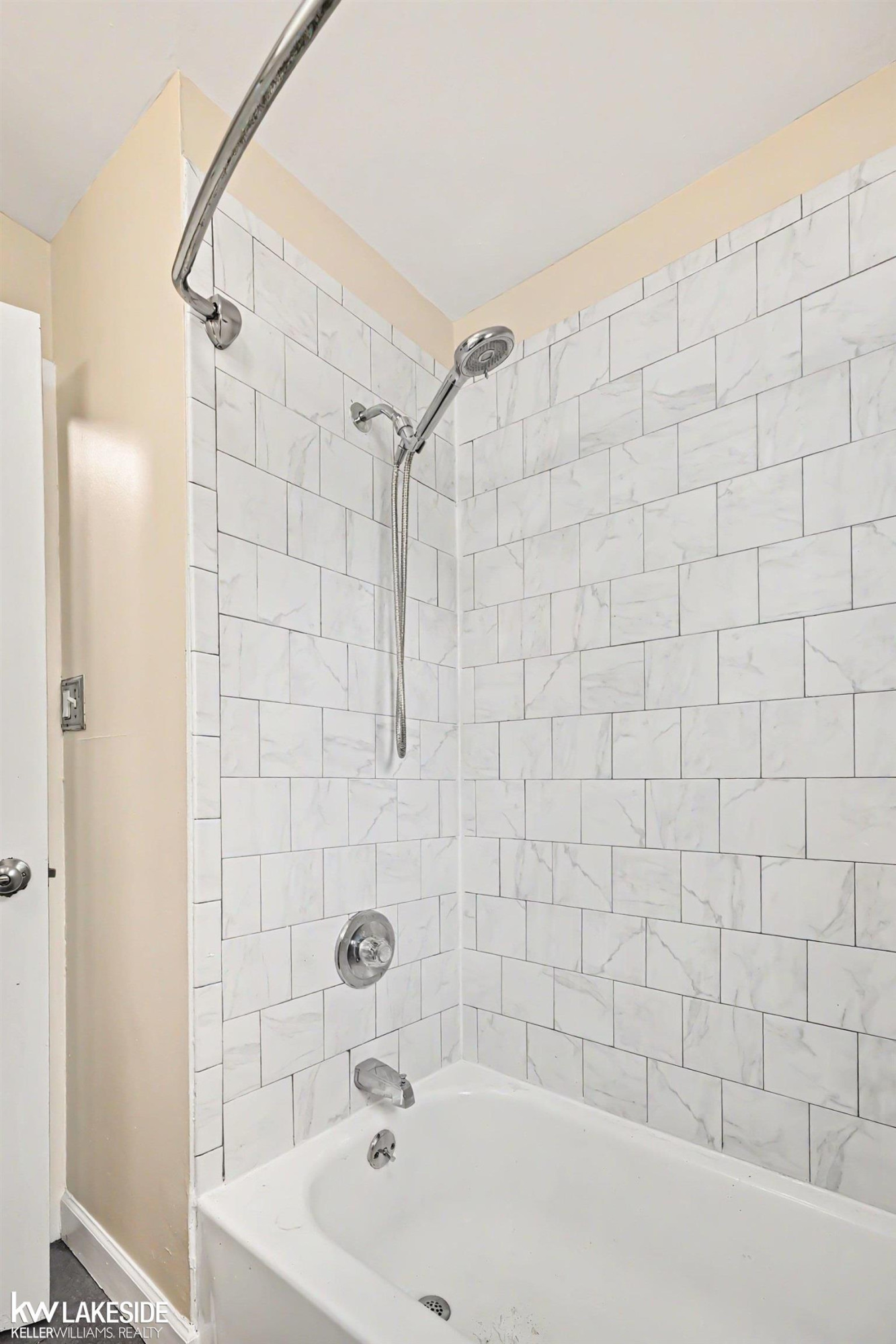 35619 Seville Street, Clinton Twp, MI 48035 — Photo 15