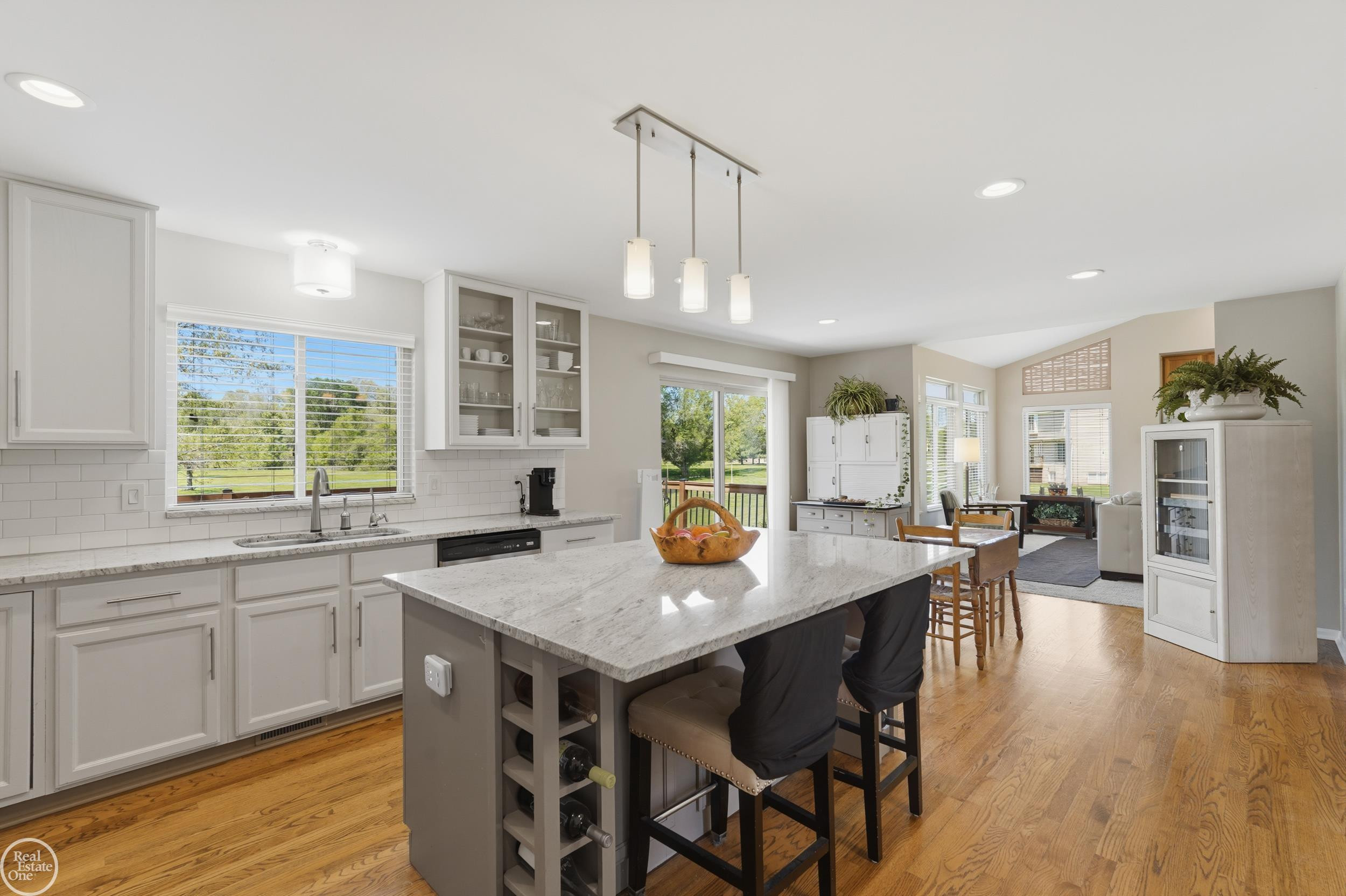 7554 Cedar Creek Drive, White Lake, MI 48383 — Photo 17