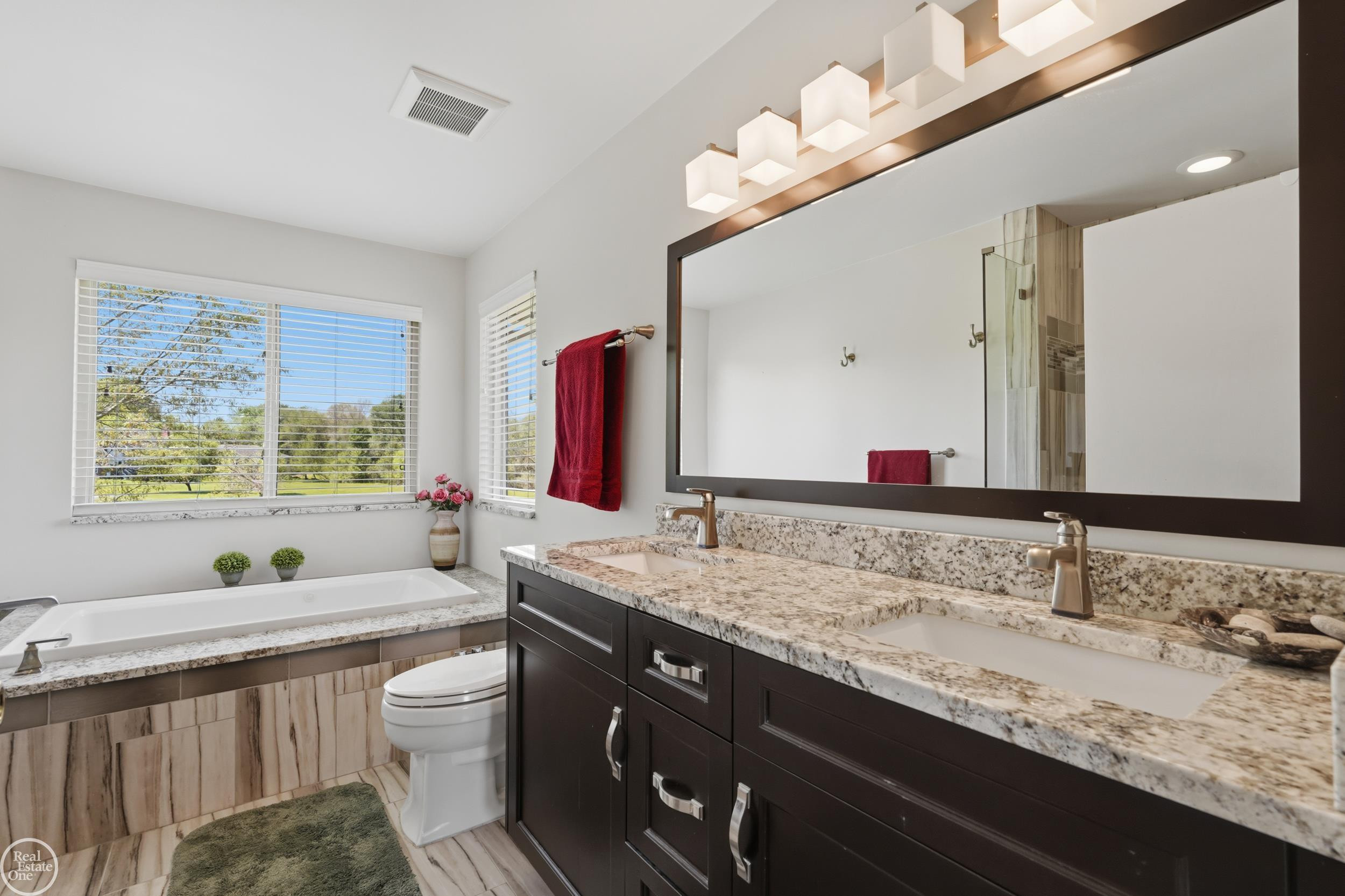 7554 Cedar Creek Drive, White Lake, MI 48383 — Photo 24