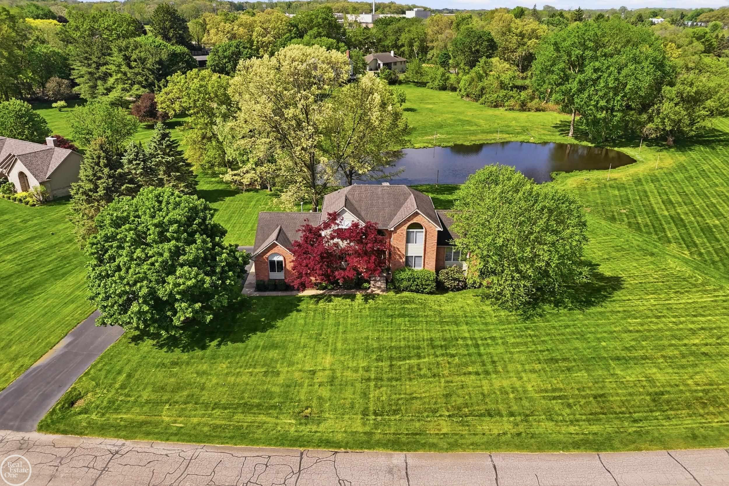 7554 Cedar Creek Drive, White Lake, MI 48383 — Photo 52