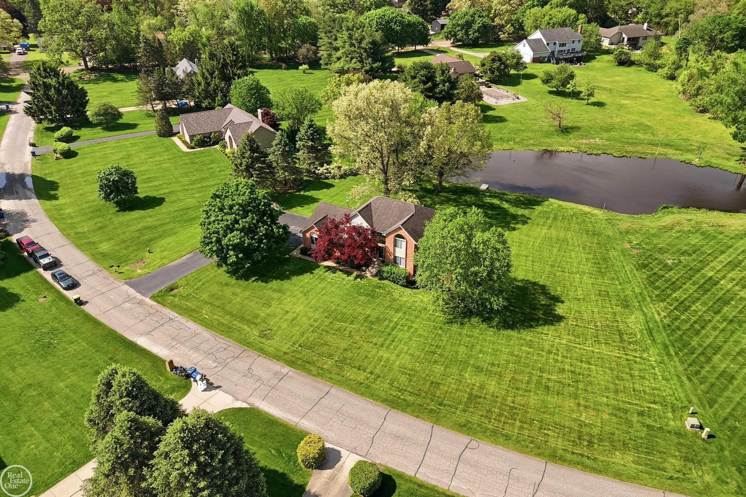 7554 Cedar Creek Drive, White Lake, MI 48383 — Photo 53