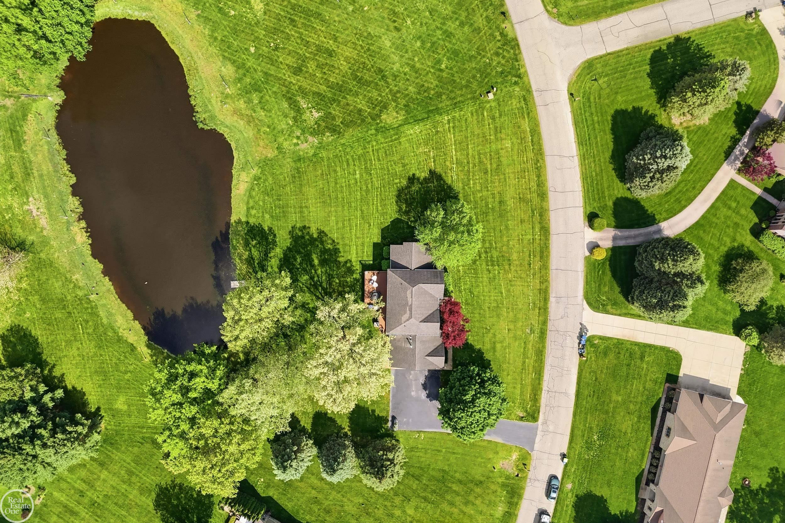 7554 Cedar Creek Drive, White Lake, MI 48383 — Photo 55