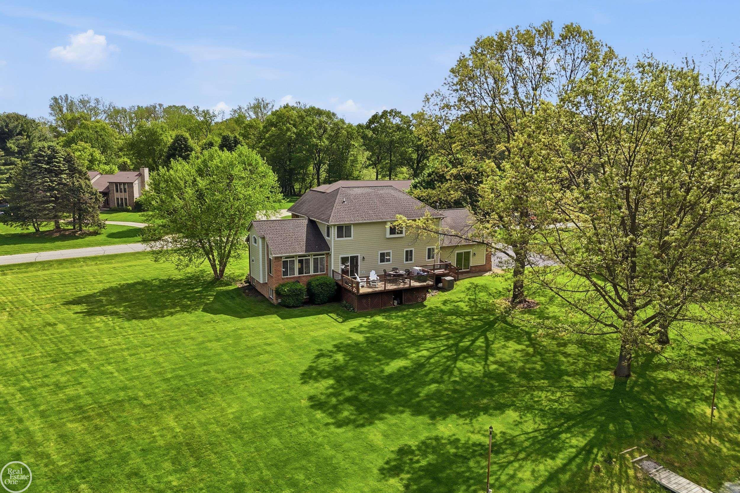 7554 Cedar Creek Drive, White Lake, MI 48383 — Photo 56