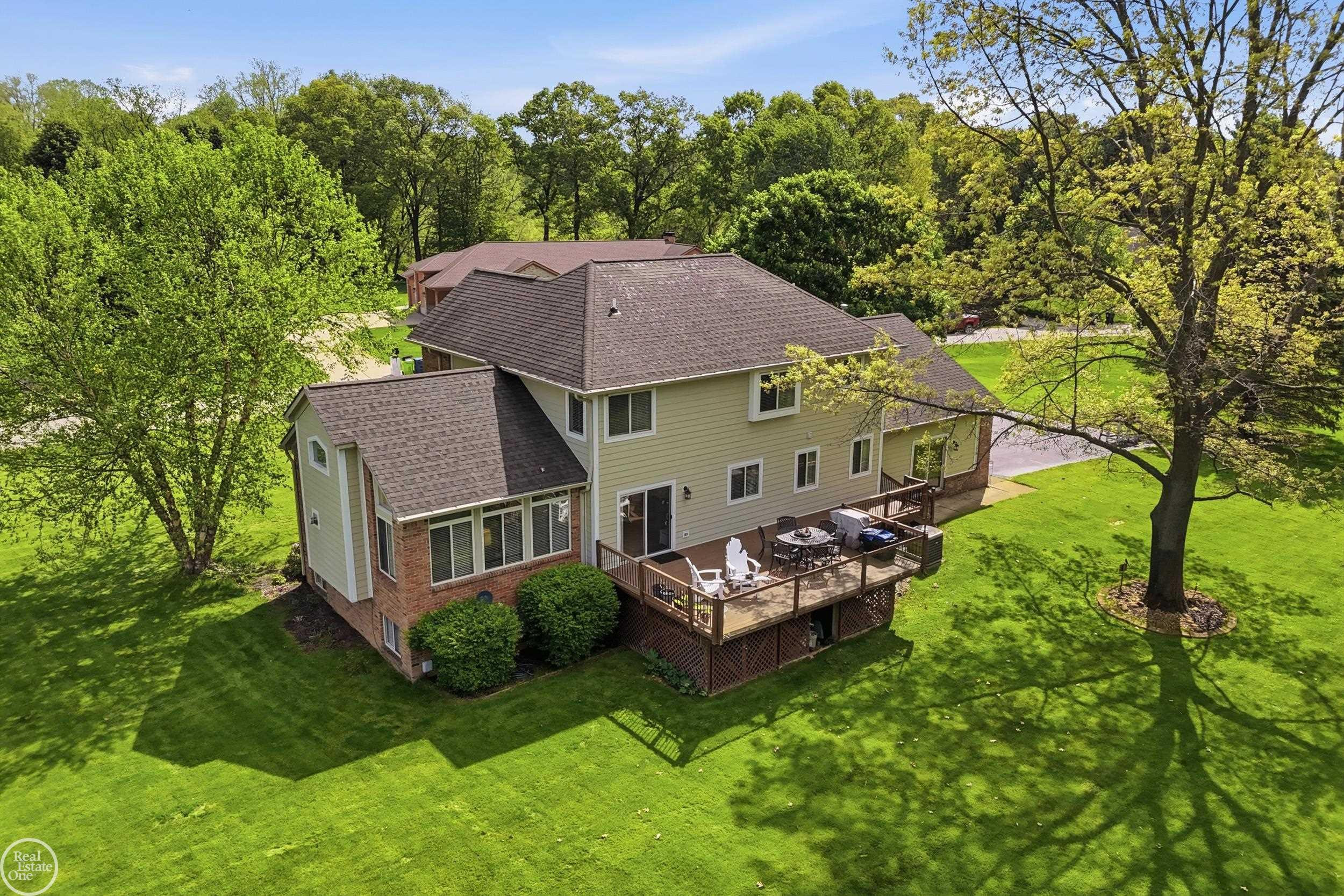 7554 Cedar Creek Drive, White Lake, MI 48383 — Photo 57