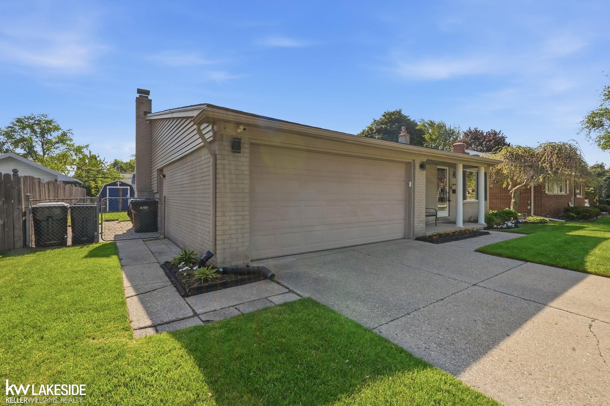 40916 Pickett Ridge Road, Sterling Heights, MI 48313 — Photo 4