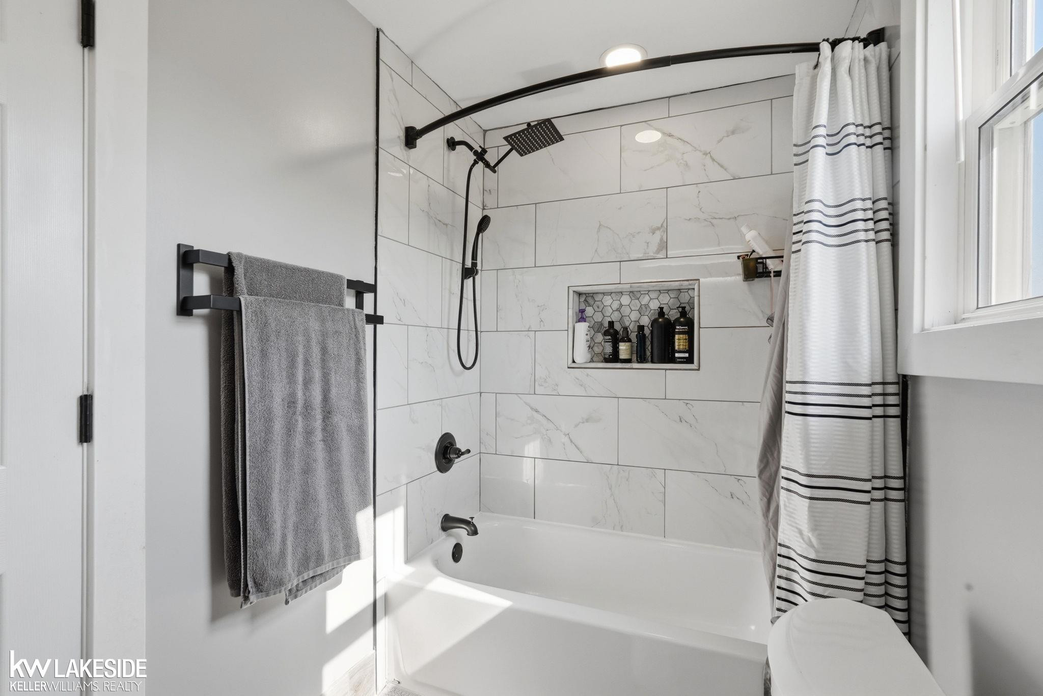 40916 Pickett Ridge Road, Sterling Heights, MI 48313 — Photo 16
