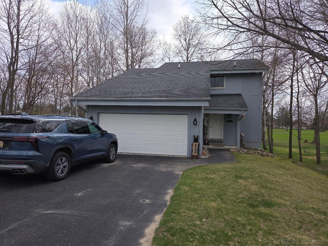 5700 Royal Court Court, MI 48624
