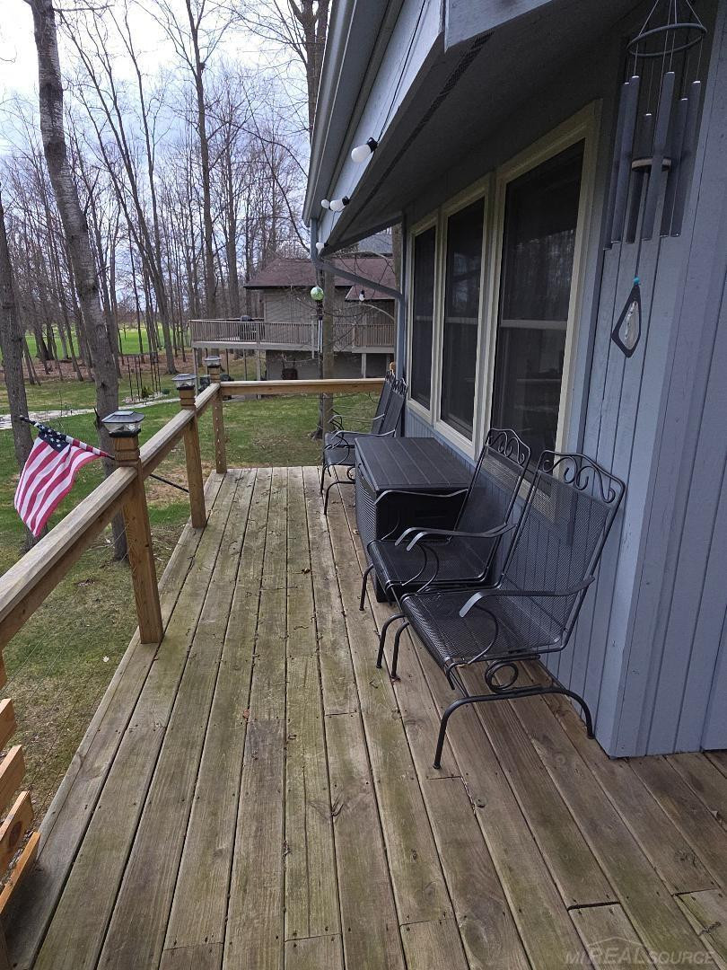5700 Royal Court Court, MI 48624 — Photo 4