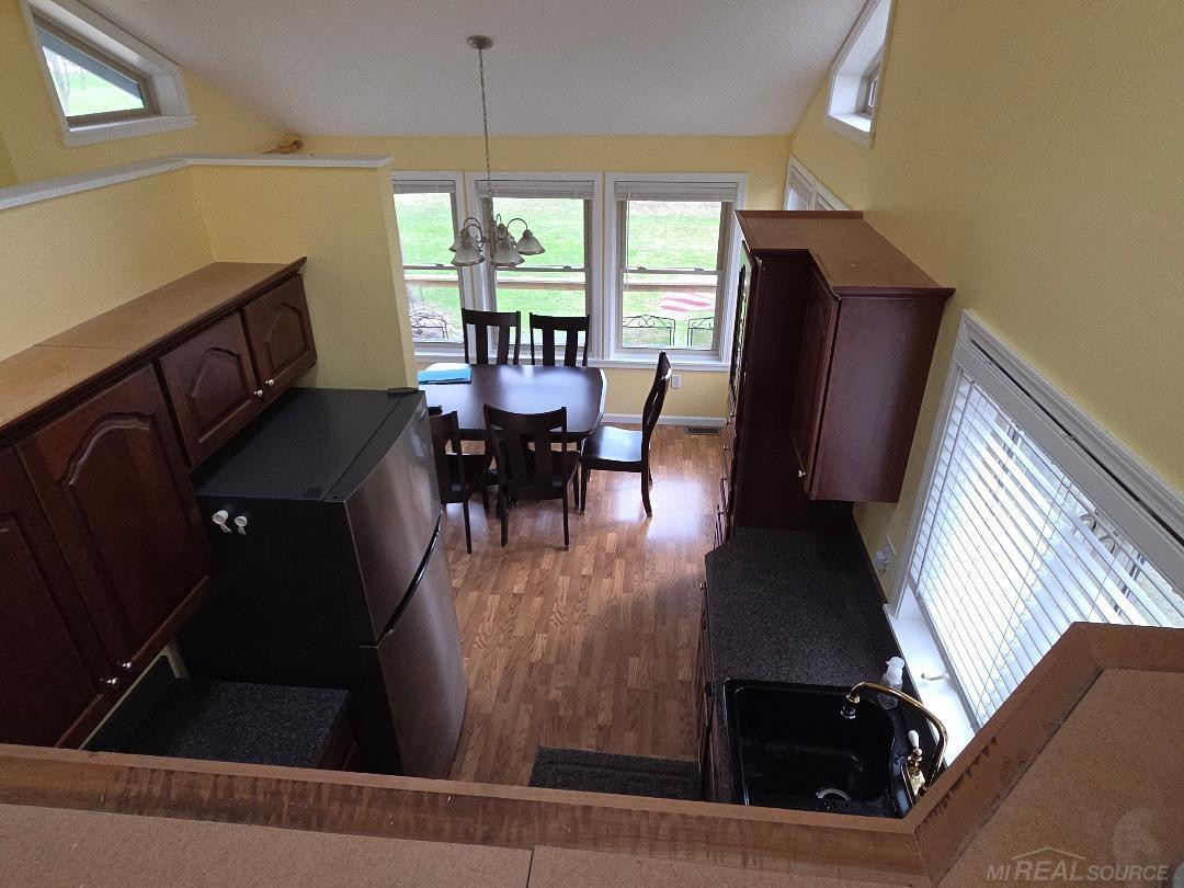 5700 Royal Court Court, MI 48624 — Photo 13