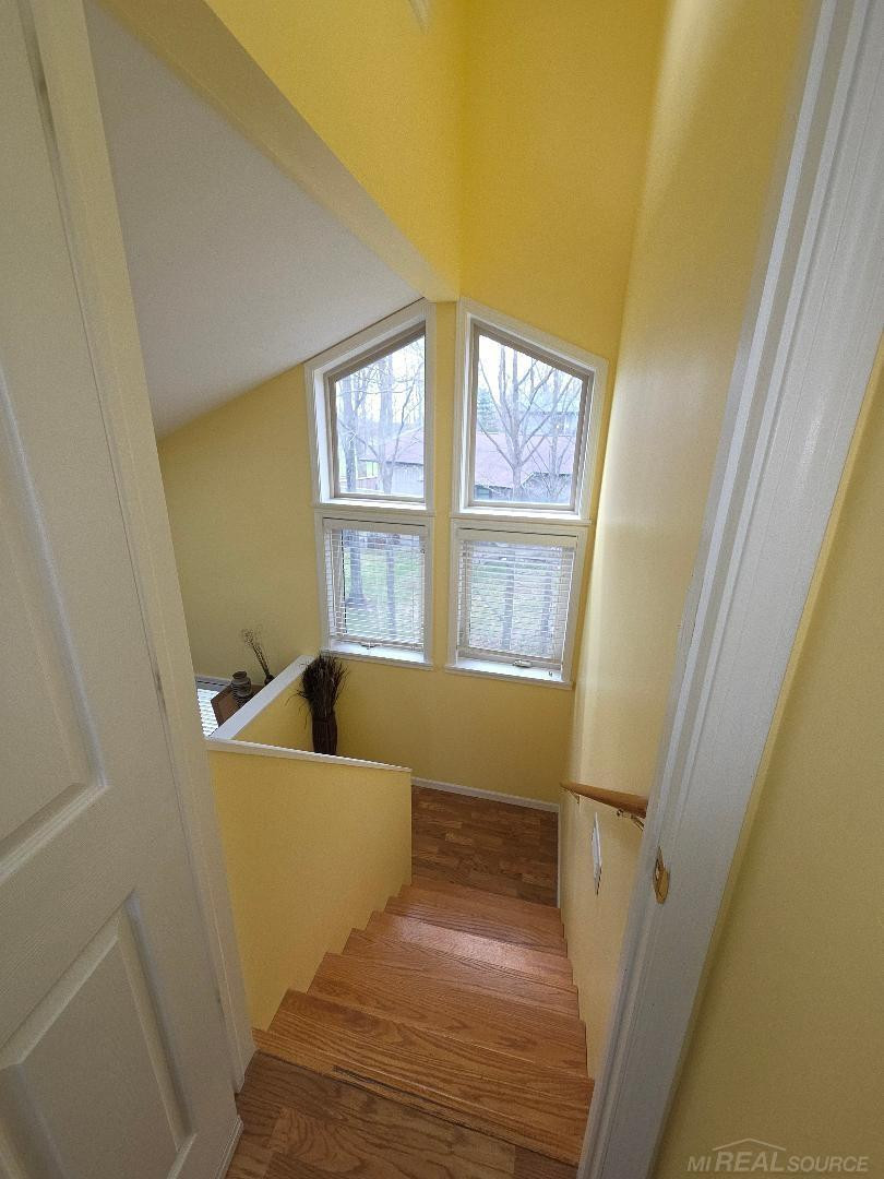 5700 Royal Court Court, MI 48624 — Photo 18