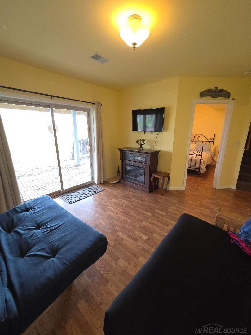 5700 Royal Court Court, MI 48624 — Photo 31