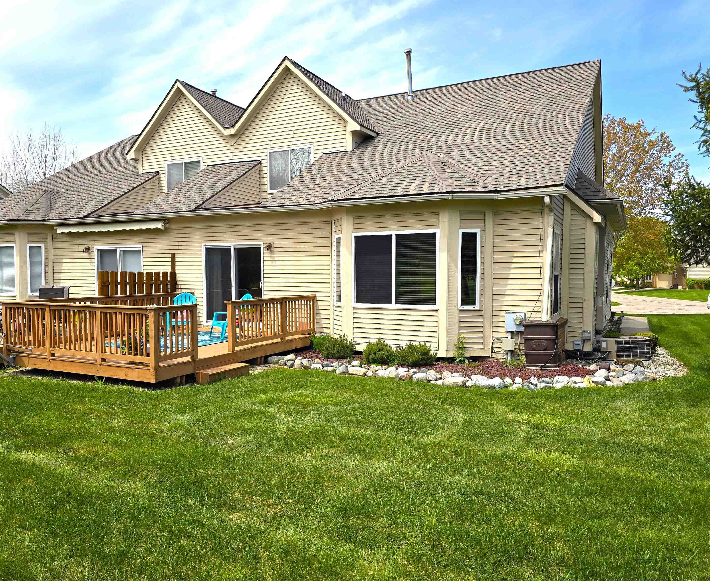 5364 Pine Needle Drive, Grand Blanc, MI 48439 — Photo 4
