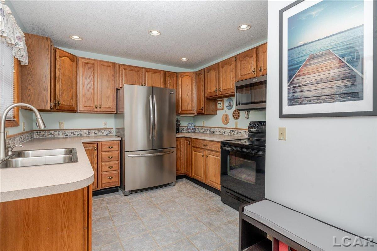 9920 W Ferndale Drive, Manitou Beach, MI 49253 — Photo 16