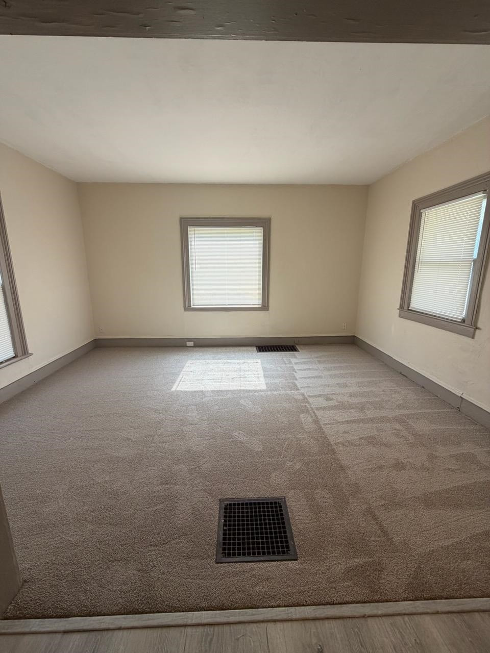 608 Oakwood Street, Owosso, MI 48867 — Photo 8
