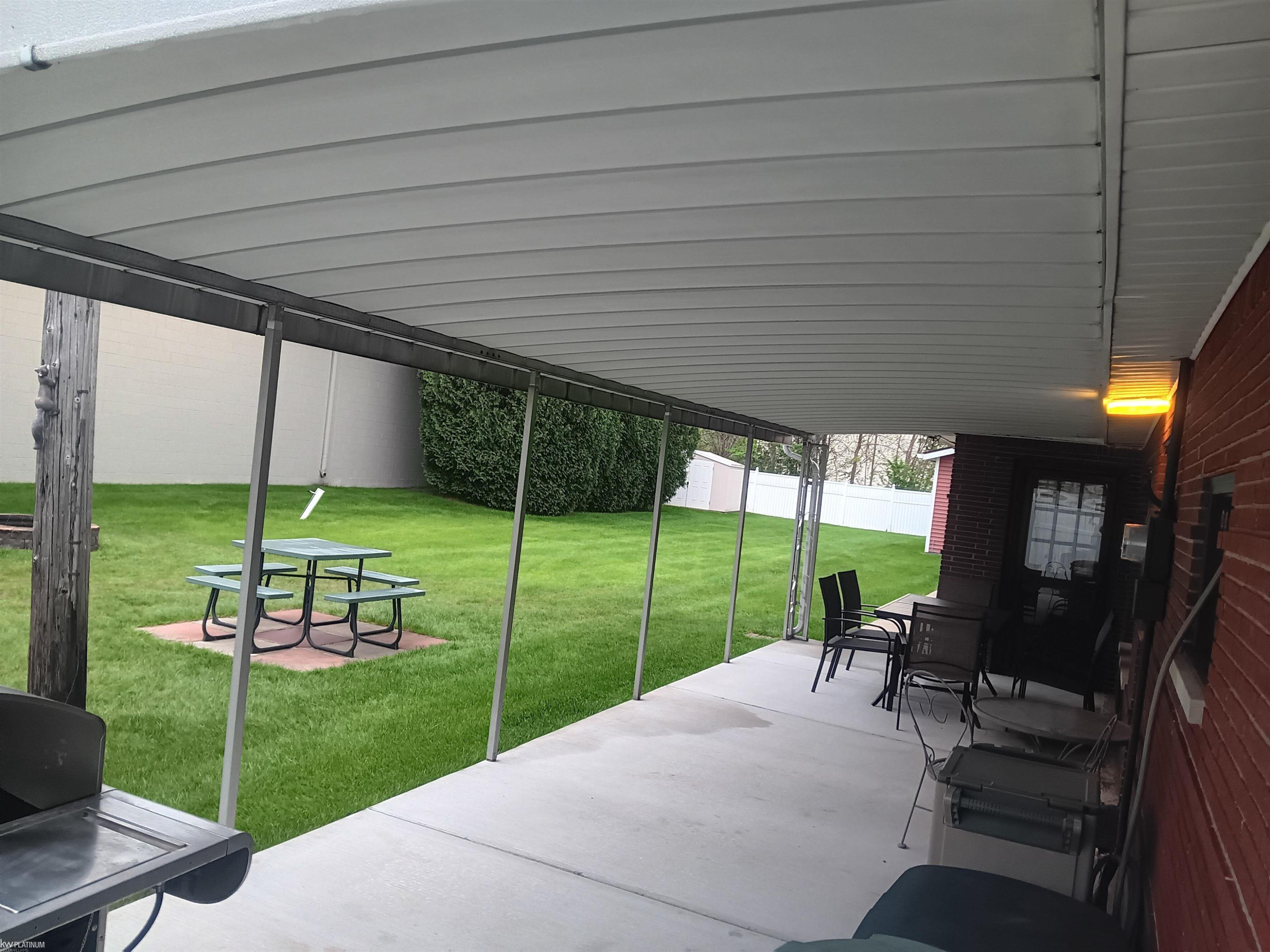4761 Lapeer Road, Kimball, MI — Photo 2