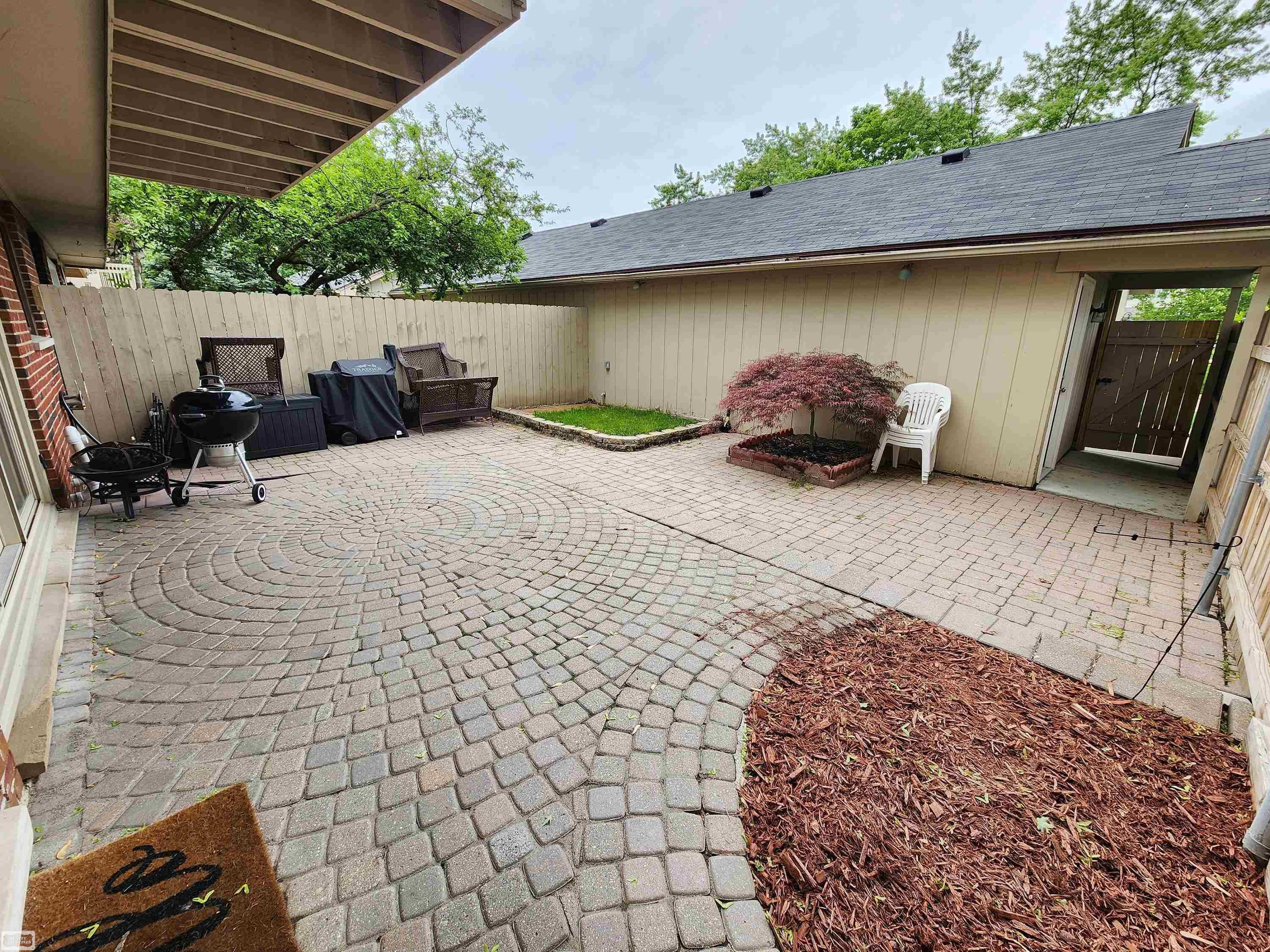 42545 Eldon Avenue, Clinton Twp, MI 48038 — Photo 4