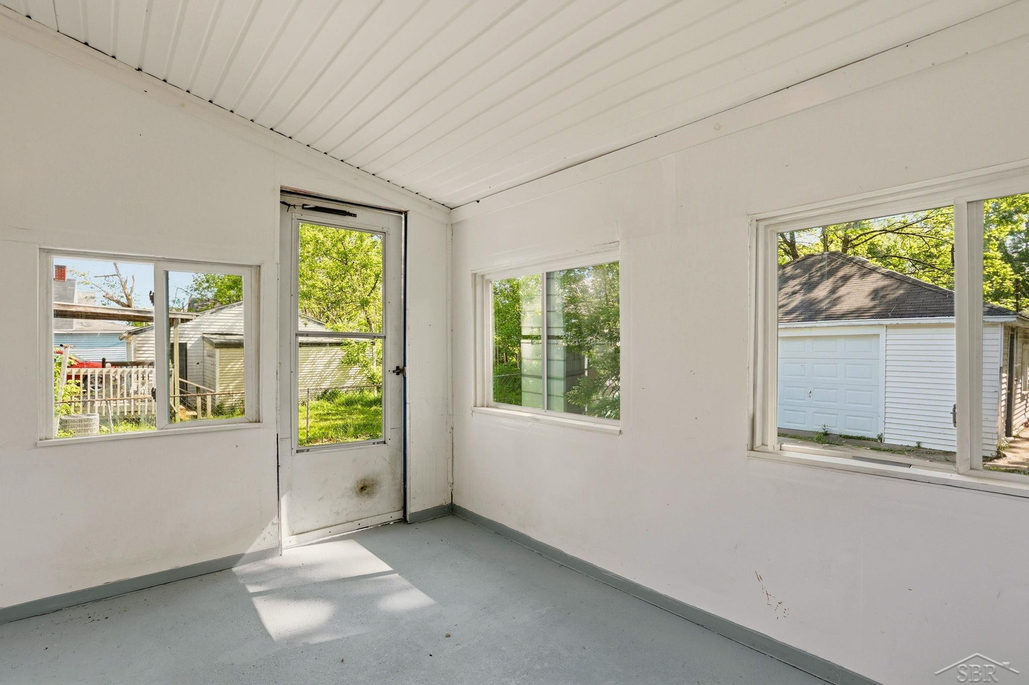 1922 Lowell Avenue, Saginaw, MI 48601 — Photo 18