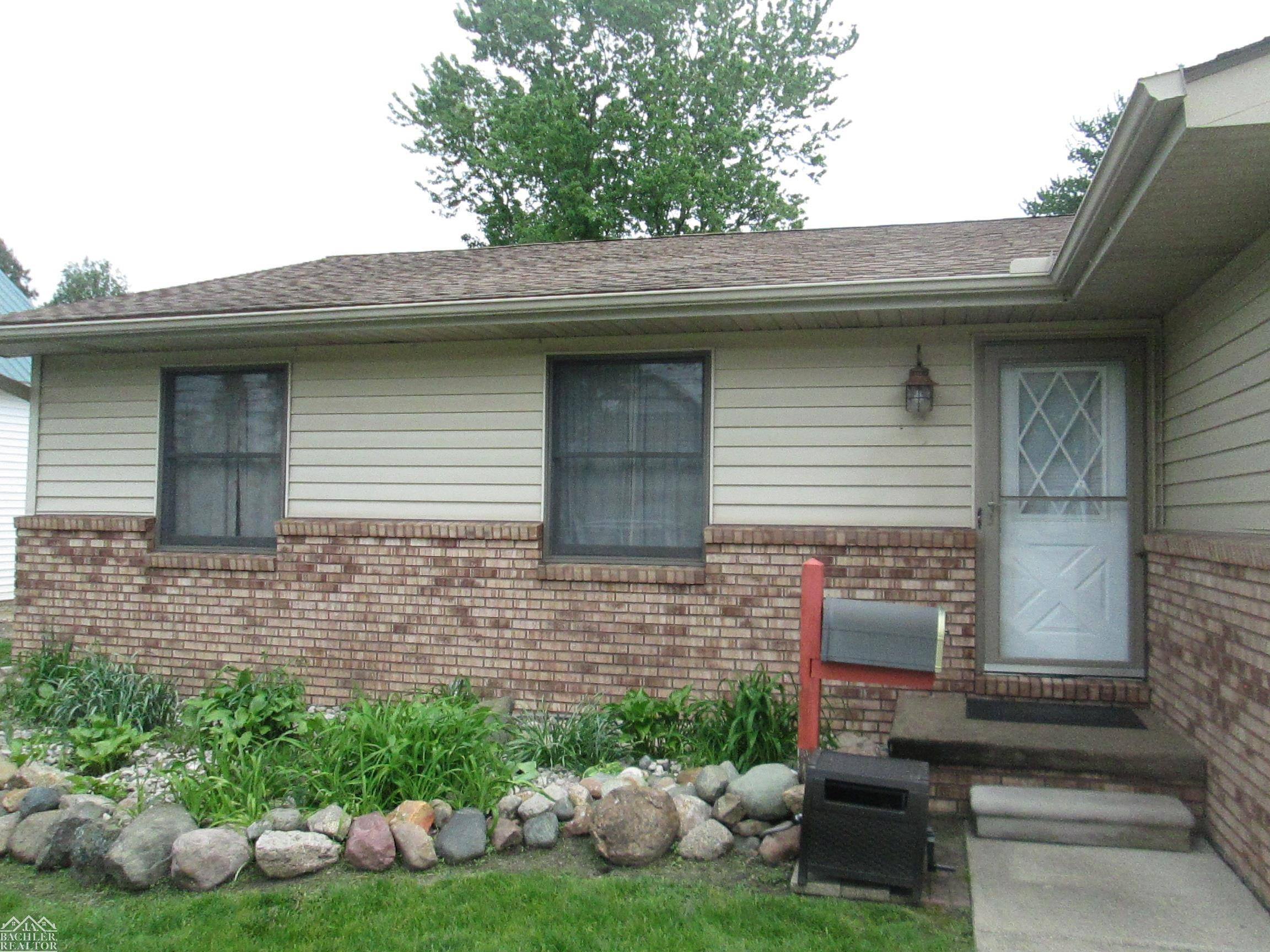 68340 S Forest Street, Richmond, MI 48062 — Photo 2