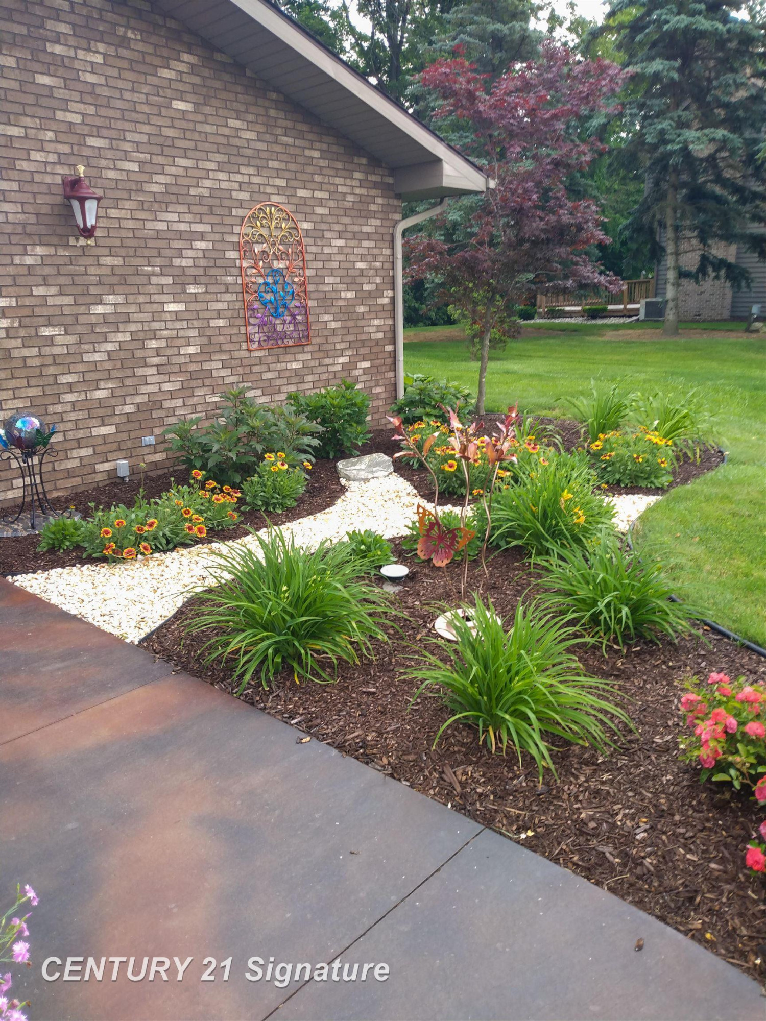 6728 N River Road, Freeland, MI 48623 — Photo 8