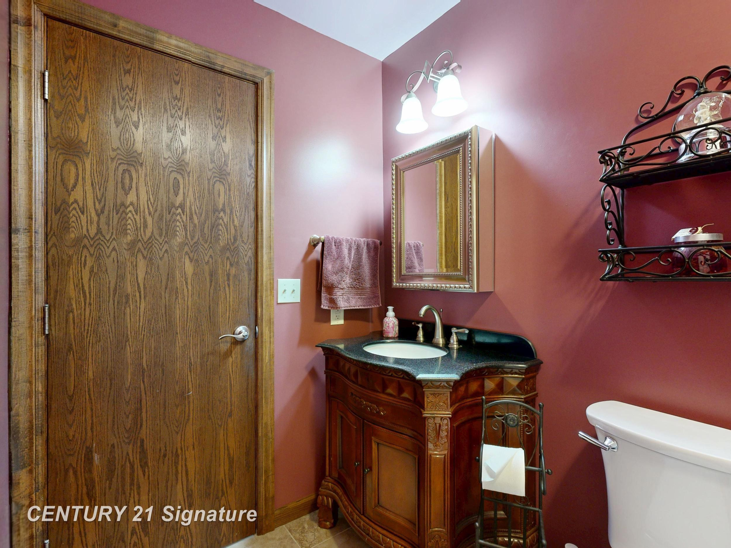 6728 N River Road, Freeland, MI 48623 — Photo 41