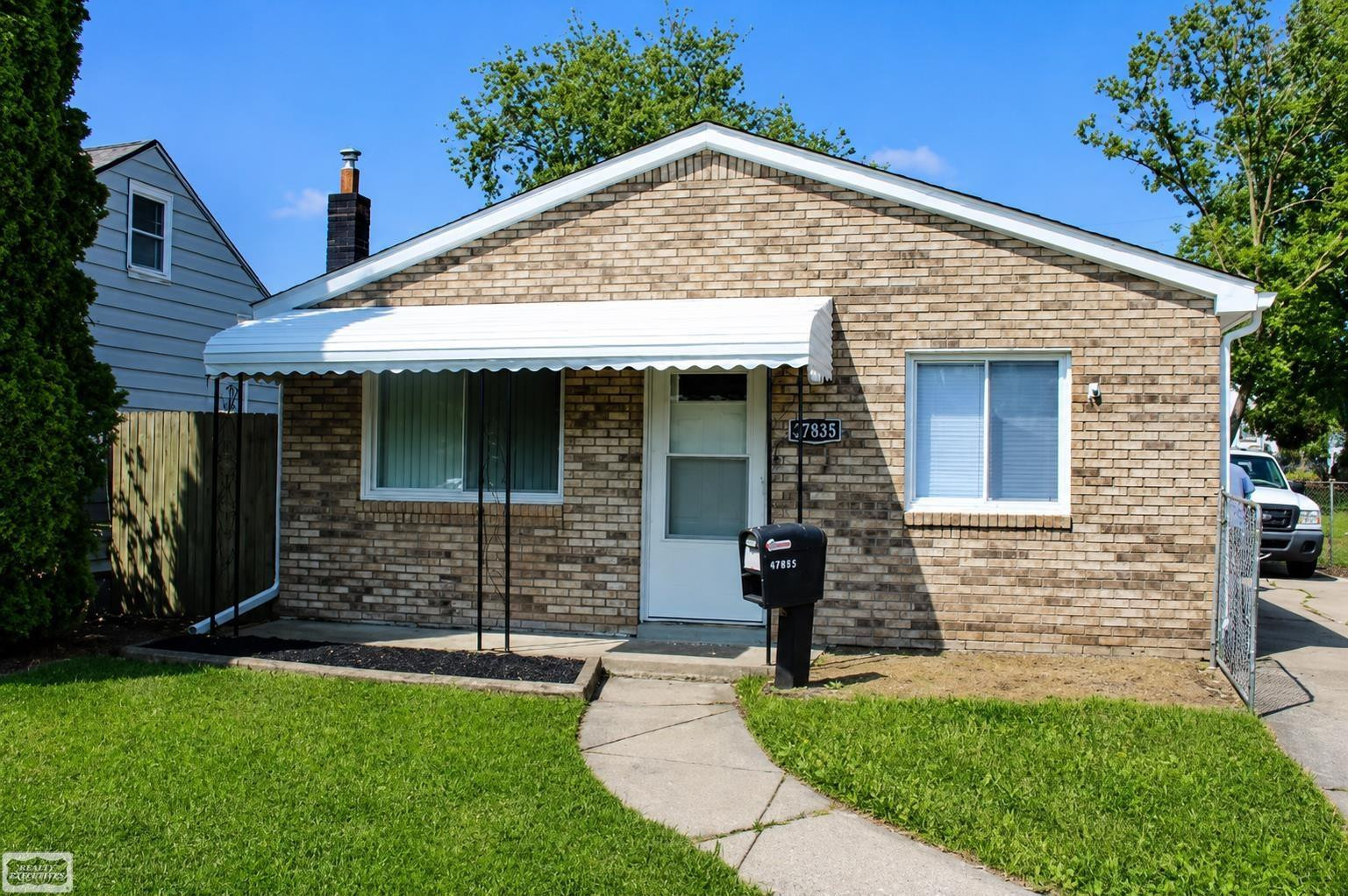 27835 Oneil Street, Roseville, MI 48066