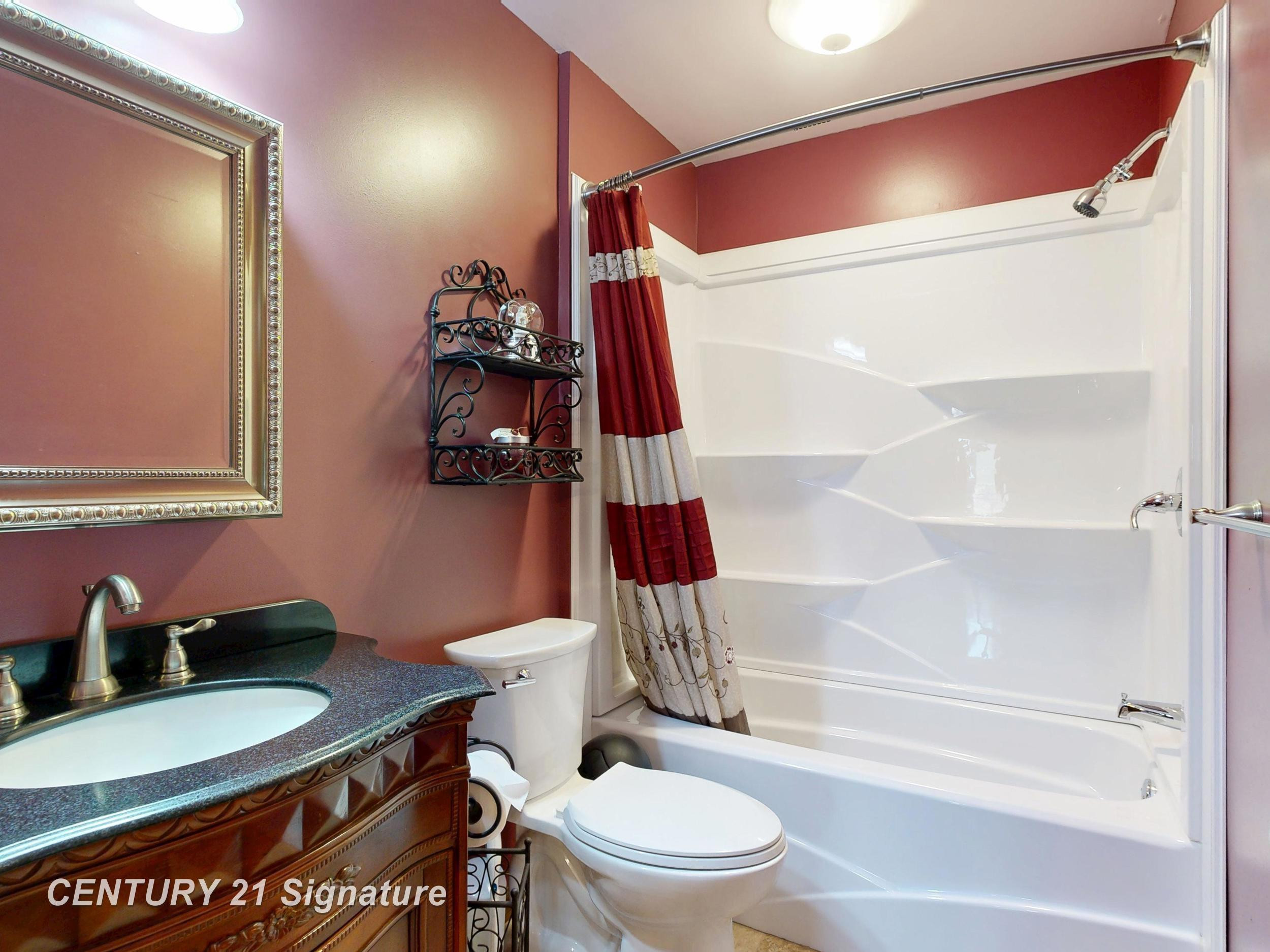 6728 N River Road, Freeland, MI 48623 — Photo 42