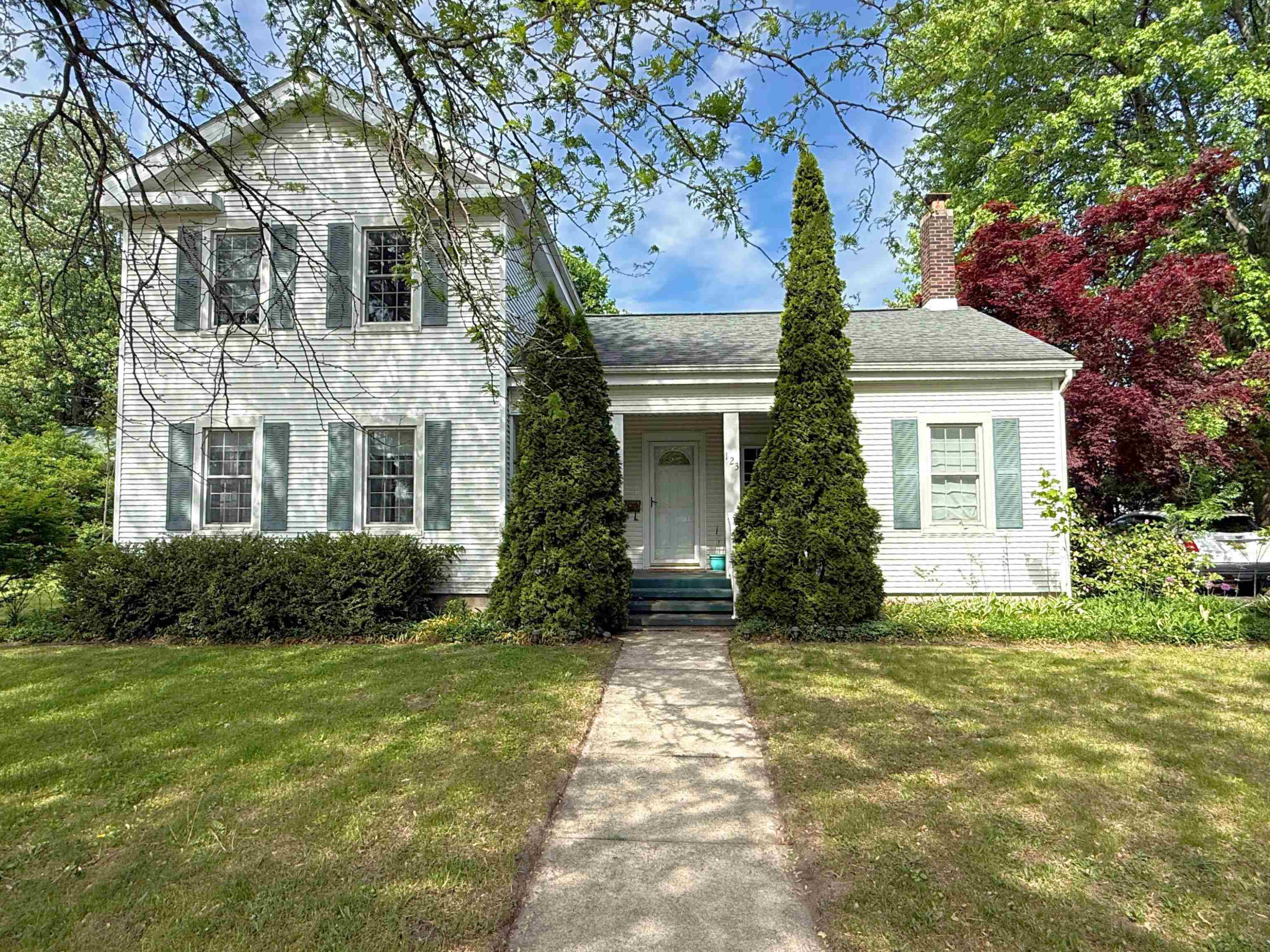 123 Madison Street, Vassar, MI 48768