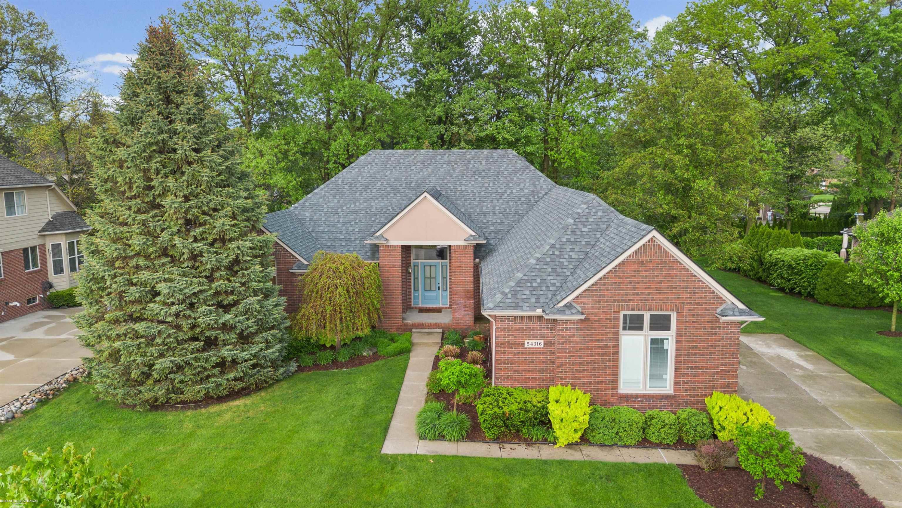 54316 Black Cherry Lane, Shelby Twp, MI 48315 — Photo 2