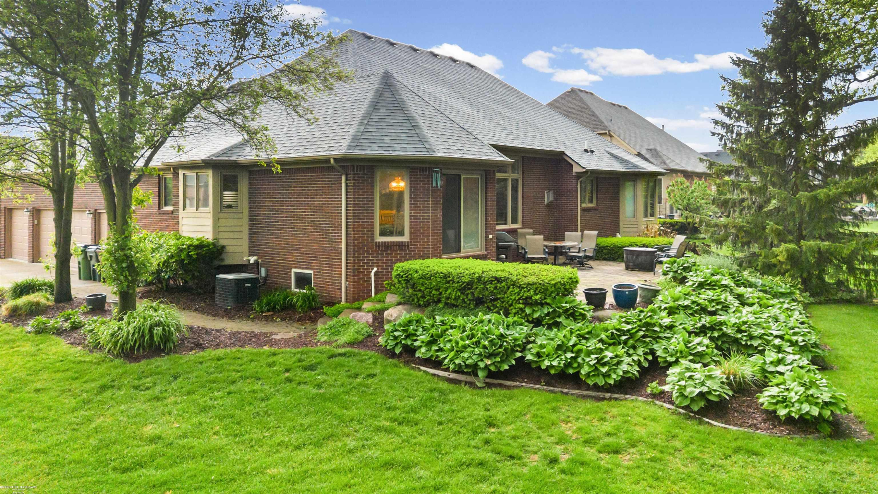 54316 Black Cherry Lane, Shelby Twp, MI 48315 — Photo 11