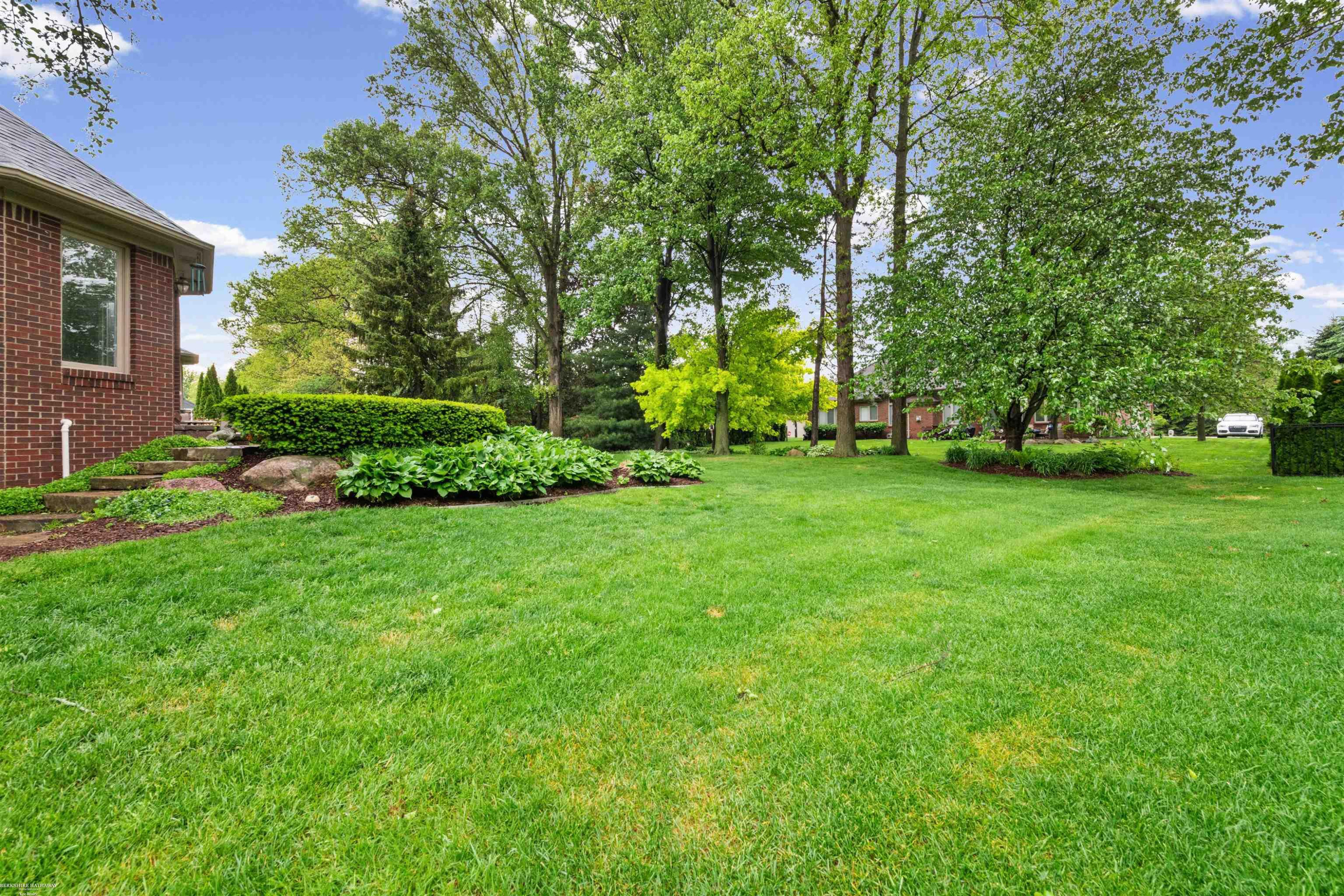 54316 Black Cherry Lane, Shelby Twp, MI 48315 — Photo 17