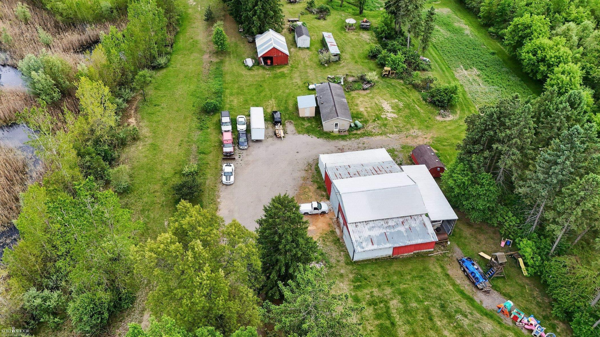 3477 Winegar Road, Perry, MI 48872 — Photo 36