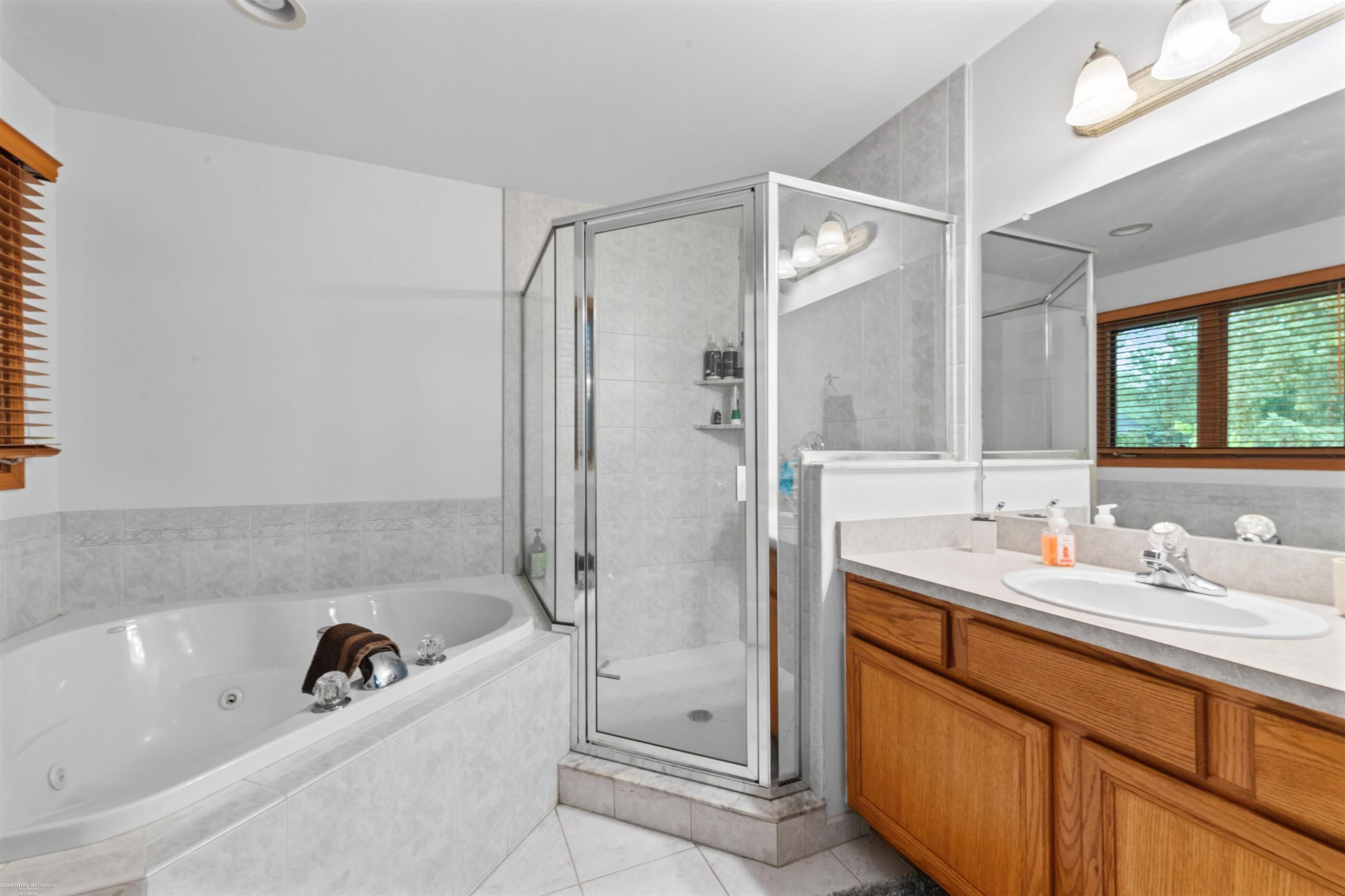 54316 Black Cherry Lane, Shelby Twp, MI 48315 — Photo 37