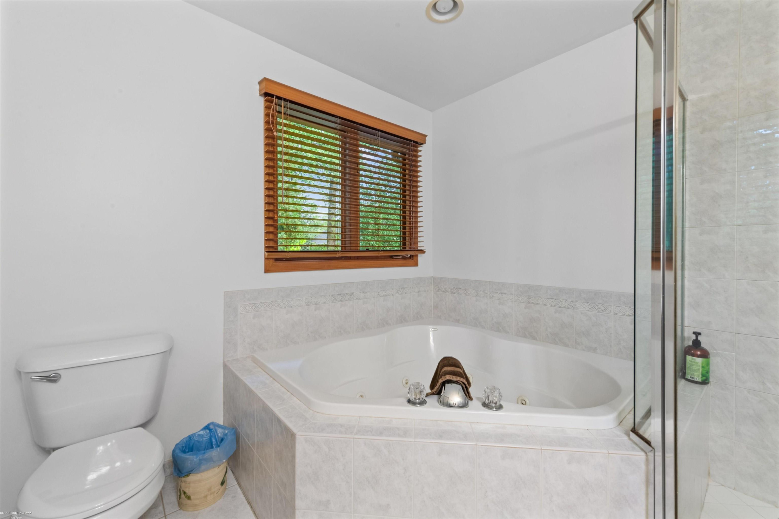 54316 Black Cherry Lane, Shelby Twp, MI 48315 — Photo 38