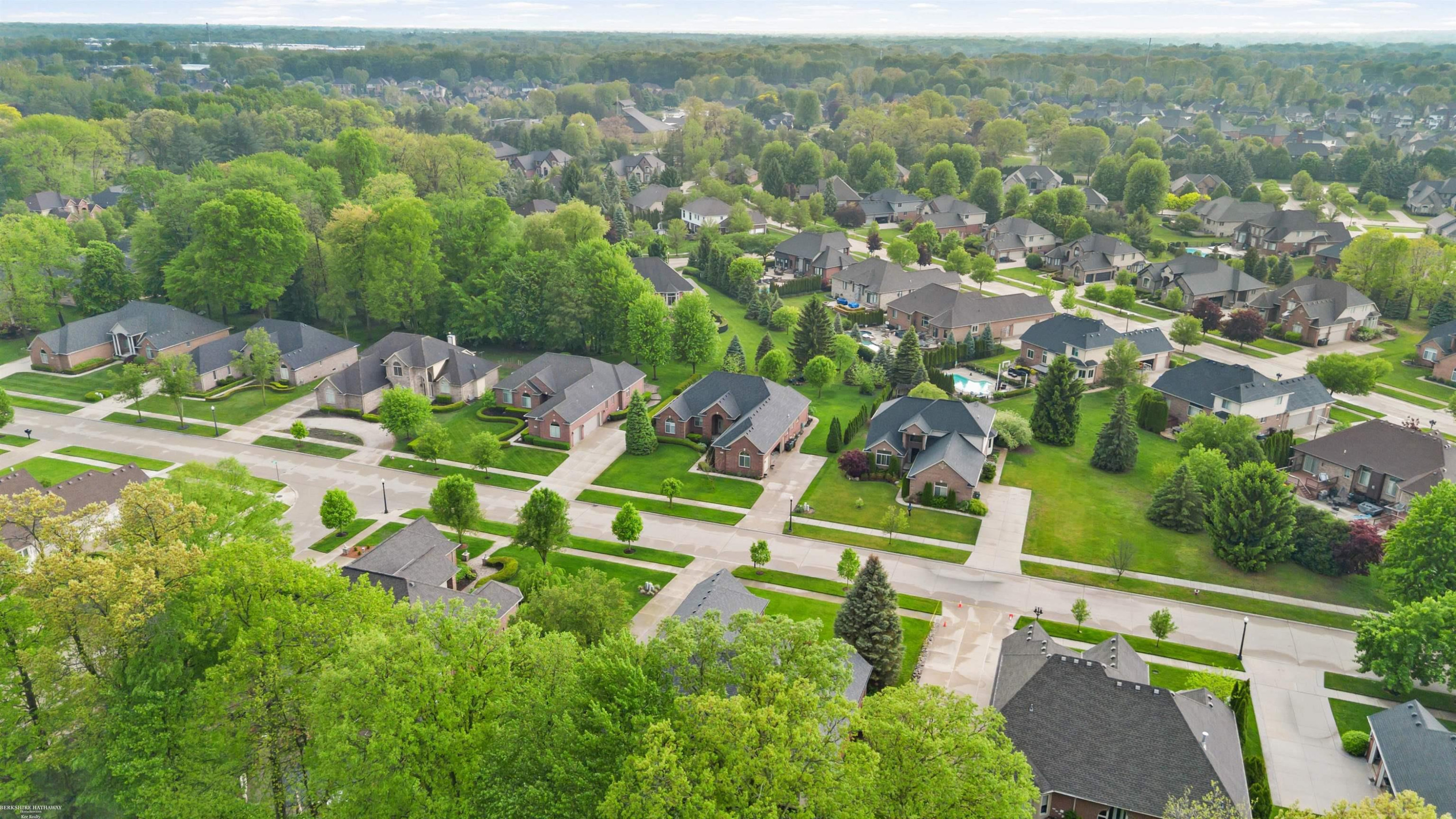 54316 Black Cherry Lane, Shelby Twp, MI 48315 — Photo 55
