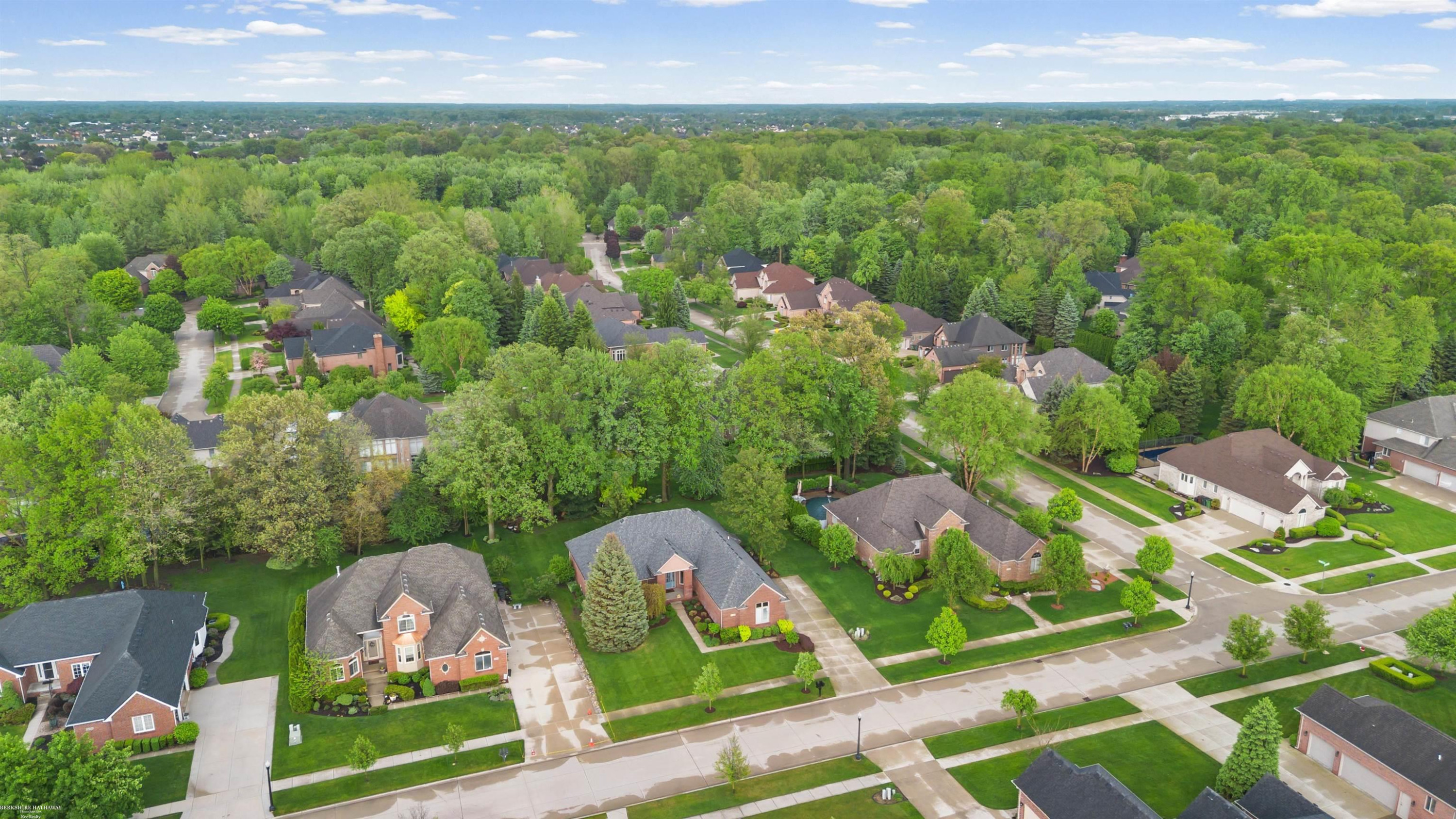 54316 Black Cherry Lane, Shelby Twp, MI 48315 — Photo 57