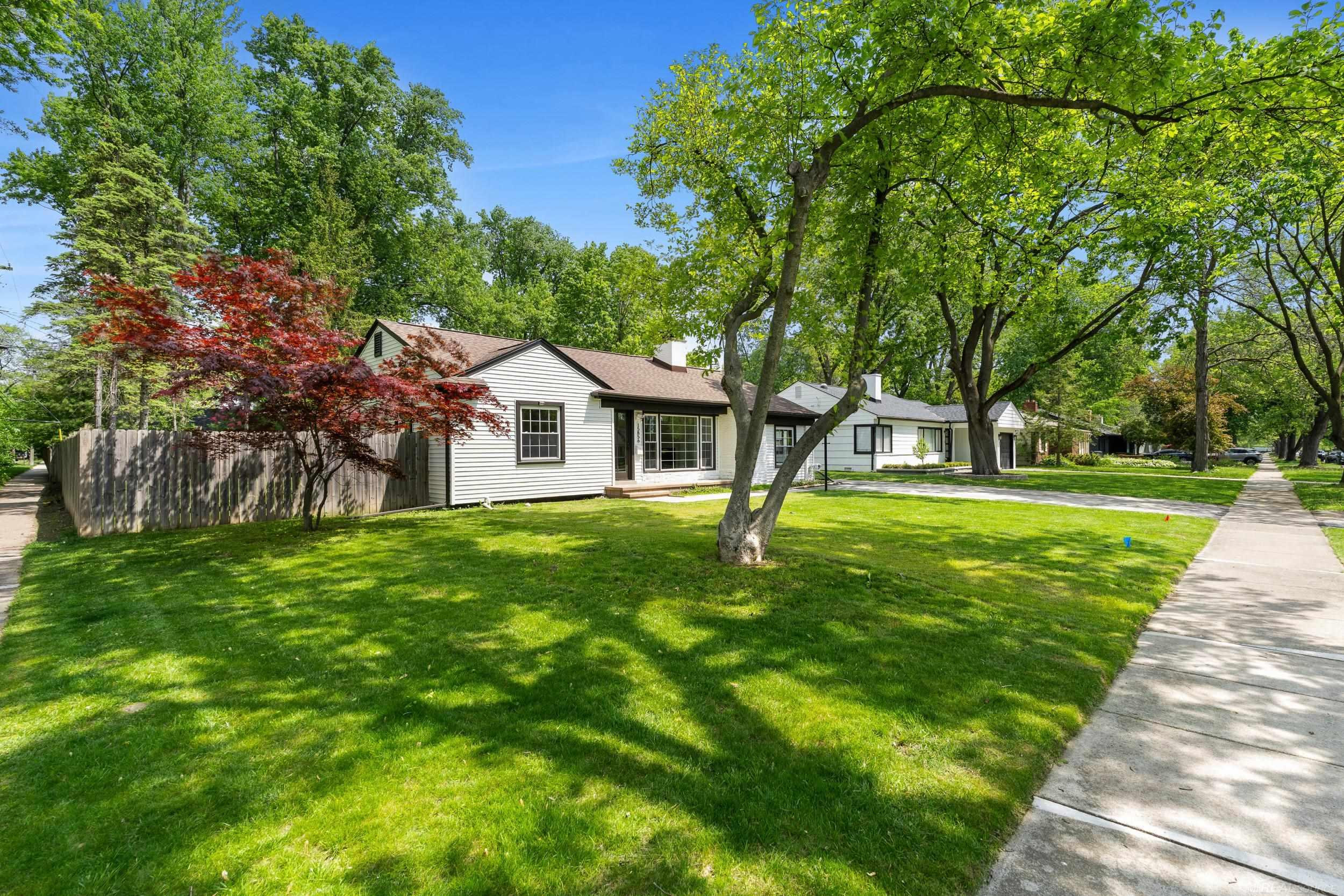 15856 Birwood Avenue, Beverly Hills, MI 48025 — Photo 4