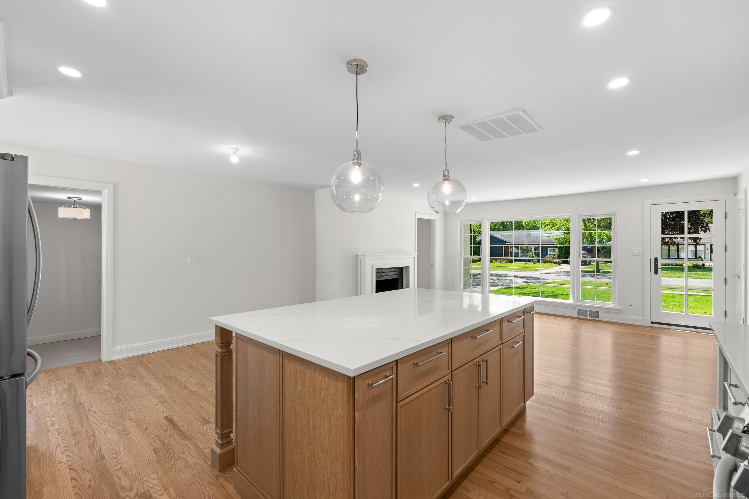 15856 Birwood Avenue, Beverly Hills, MI 48025 — Photo 16