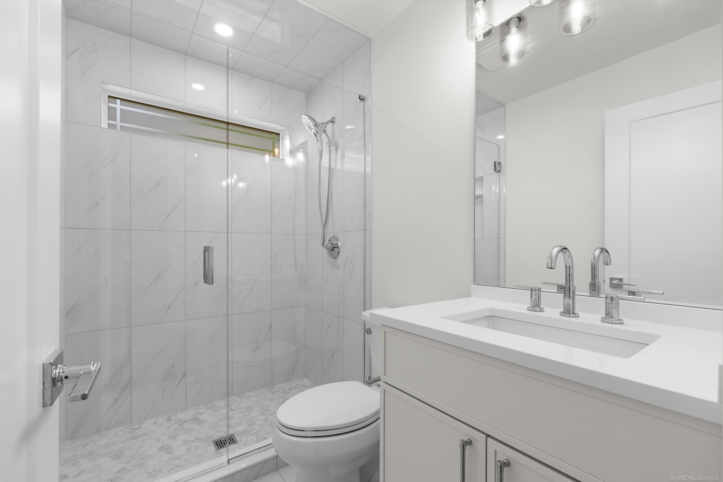 15856 Birwood Avenue, Beverly Hills, MI 48025 — Photo 22