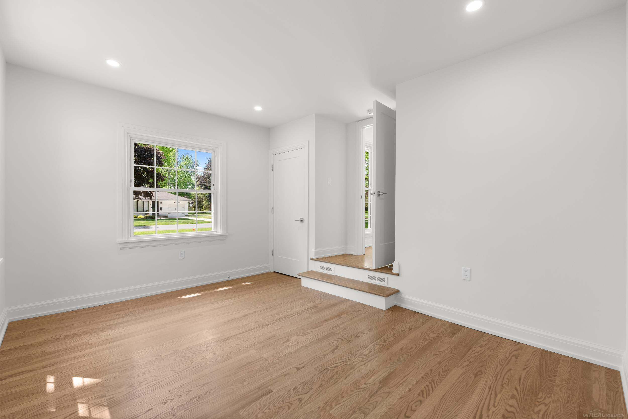 15856 Birwood Avenue, Beverly Hills, MI 48025 — Photo 24