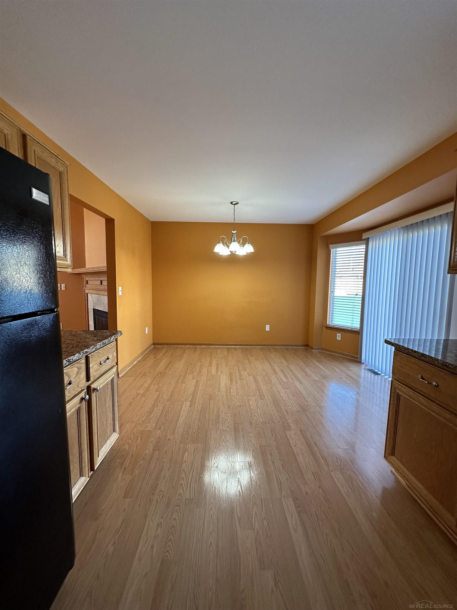 45344 Debbie Court, MI 48042 — Photo 13