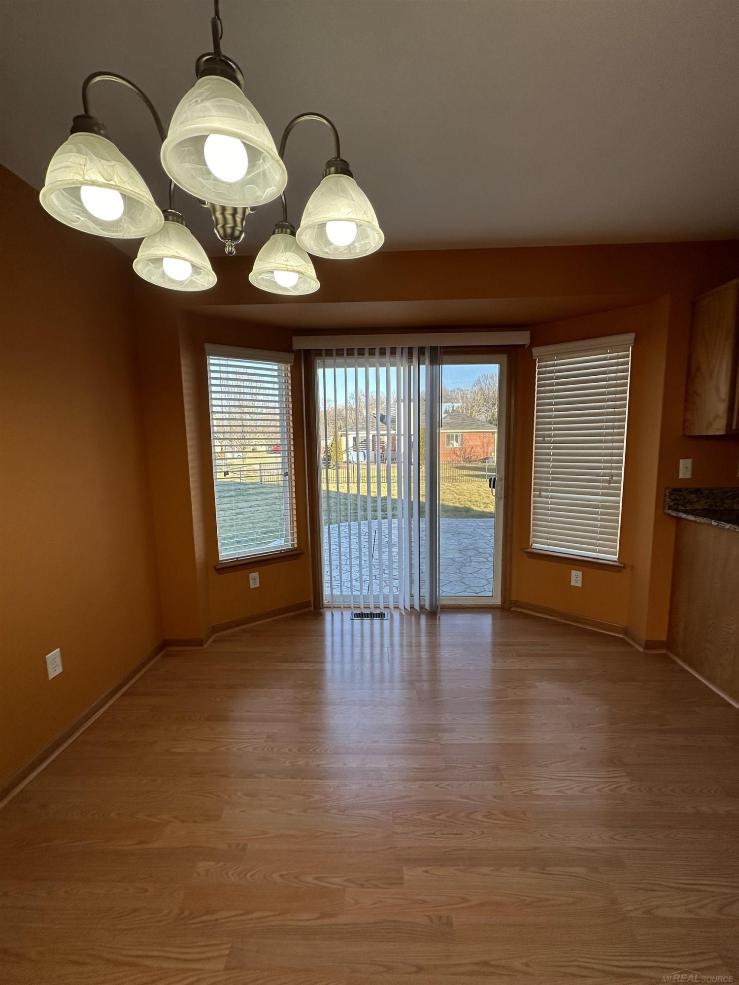 45344 Debbie Court, MI 48042 — Photo 16