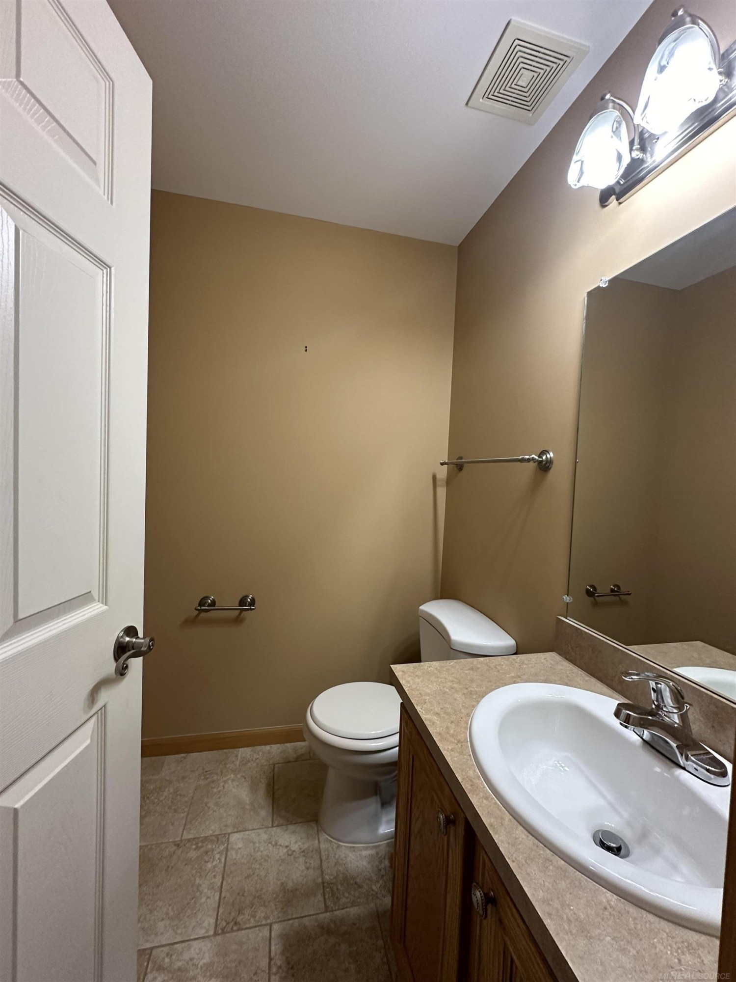 45344 Debbie Court, MI 48042 — Photo 21