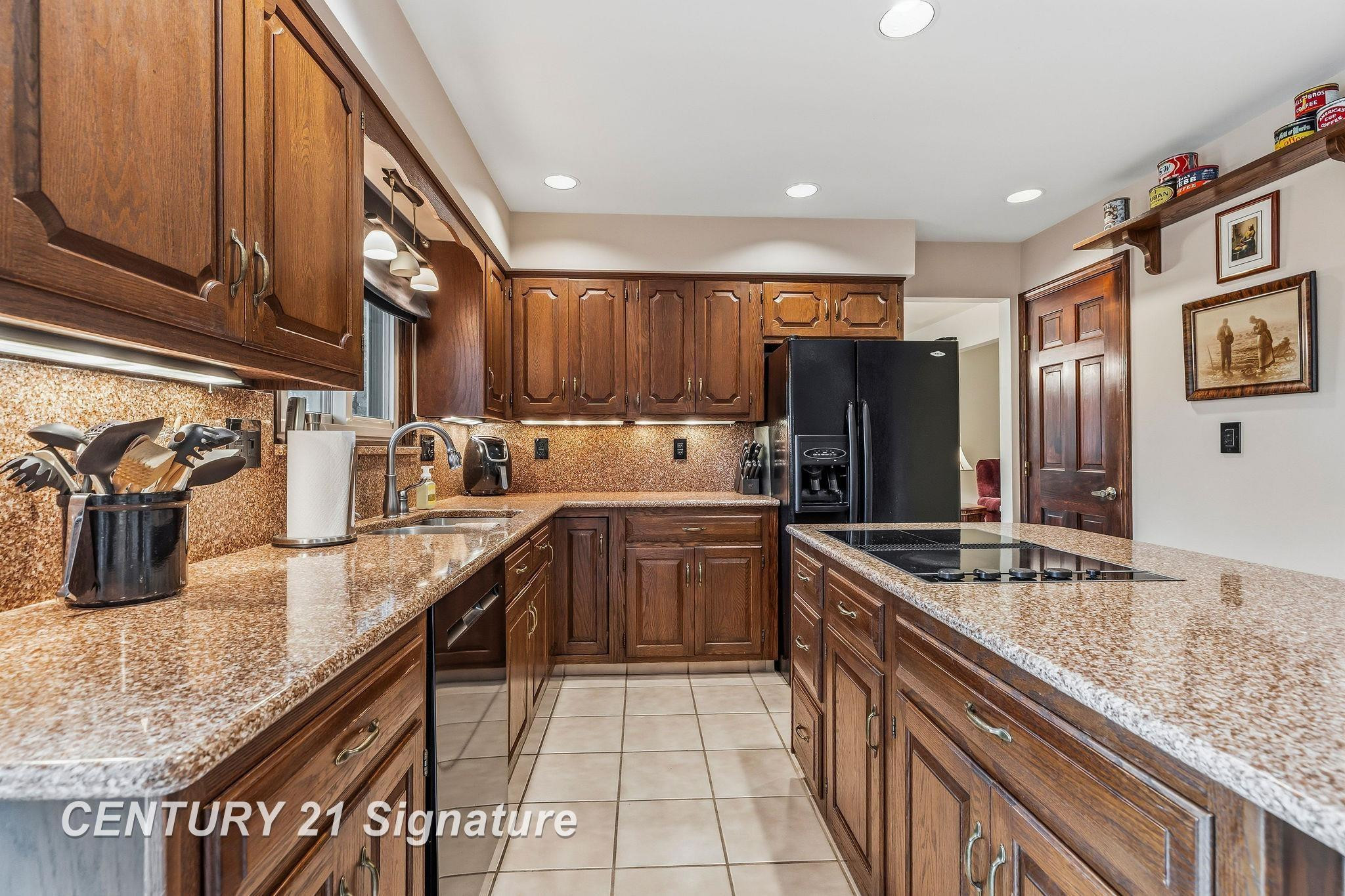 3575 E Marcus Drive, Saginaw, MI 48603 — Photo 11