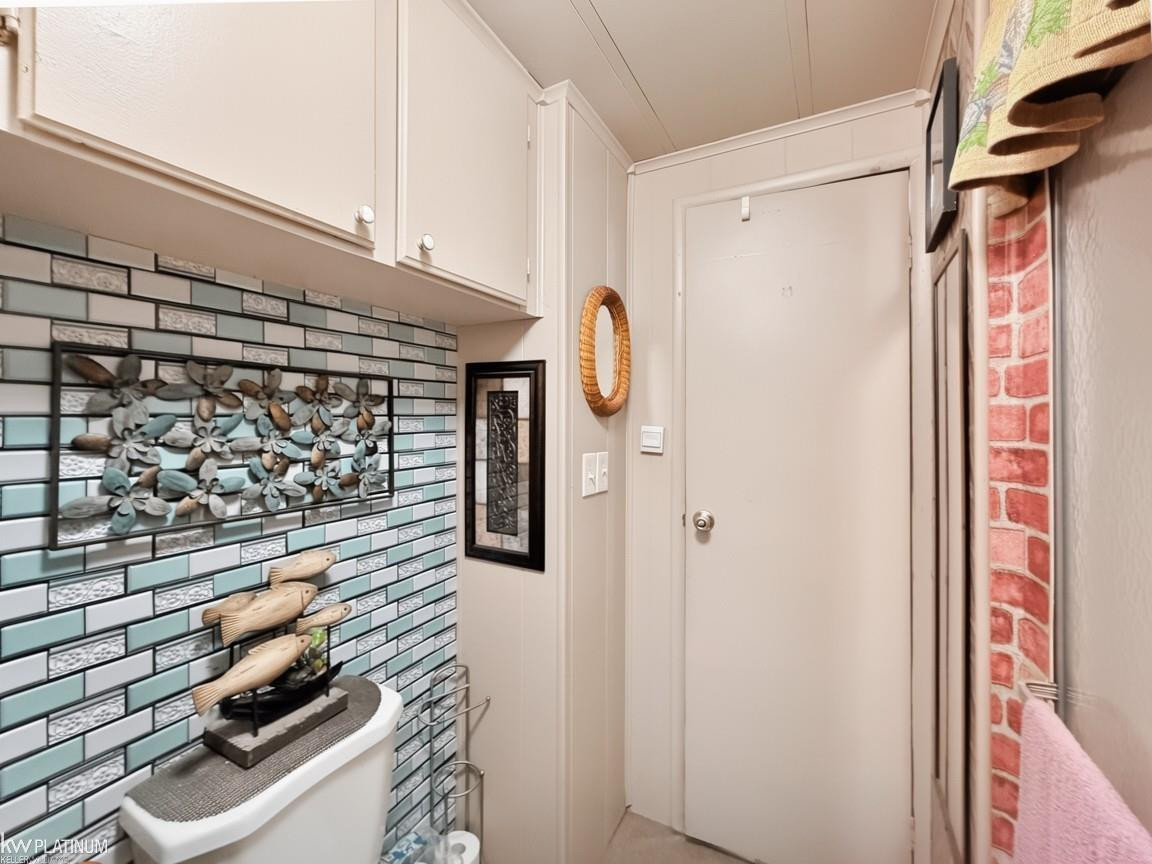 21204 La Porte Circle, Macomb, MI 48044 — Photo 16