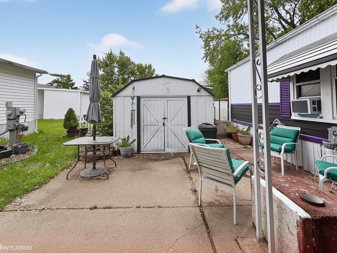 21204 La Porte Circle, Macomb, MI 48044 — Photo 18