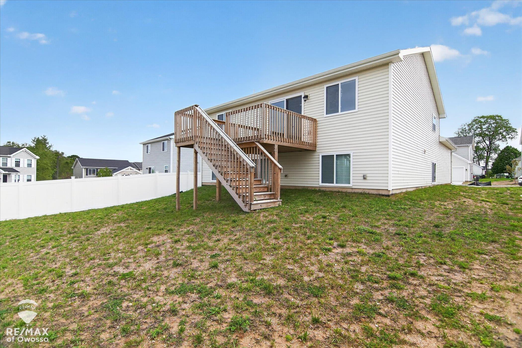 604 Muirfield Drive, Eaton Rapids, MI 48827 — Photo 6